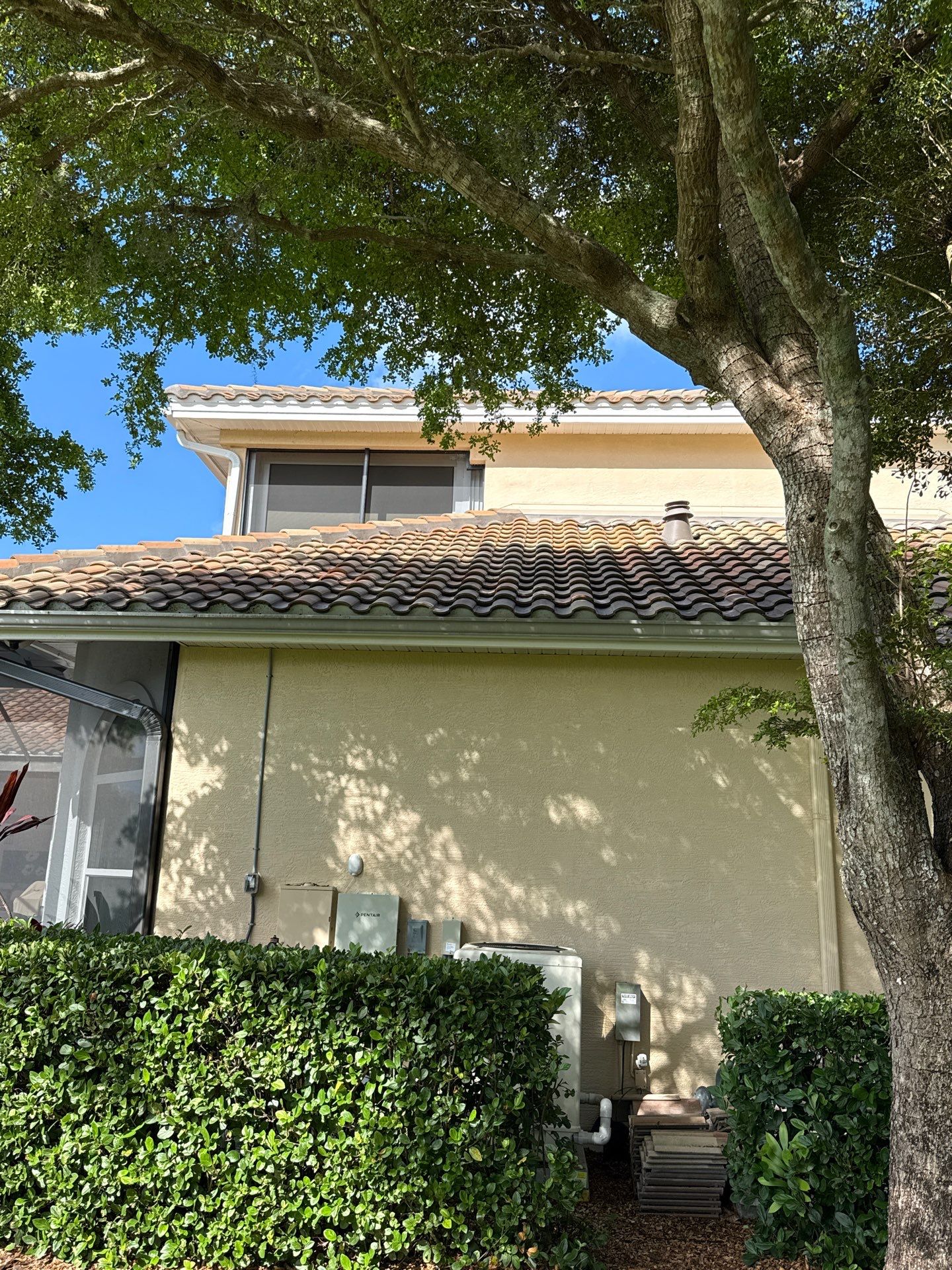 Replace gutter using K-Style Seamless Gutters & Downspouts in Lakewood Ranch, FL  by Gutter Professors