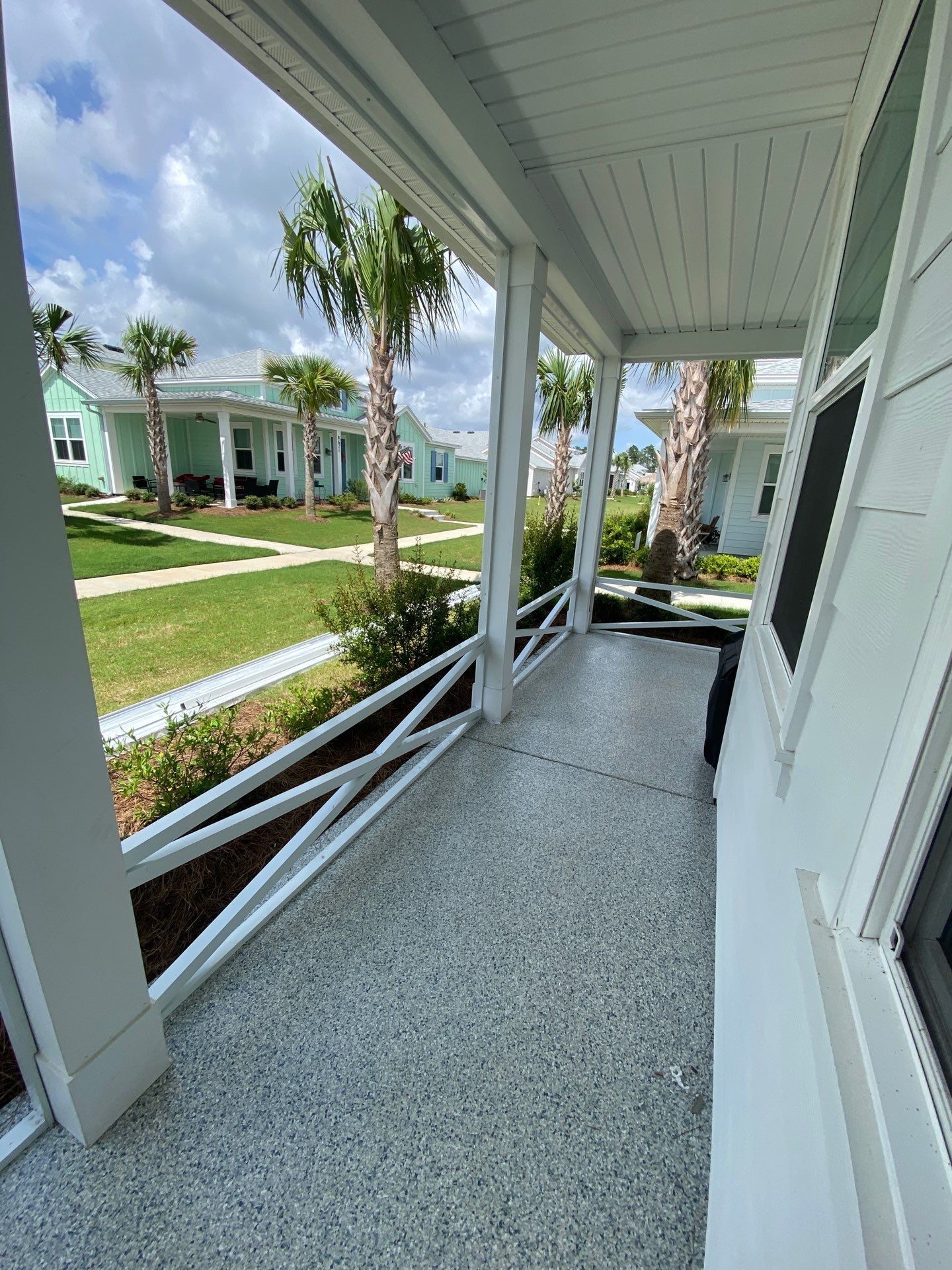 Screen Under in LMWS by Titan Sunrooms