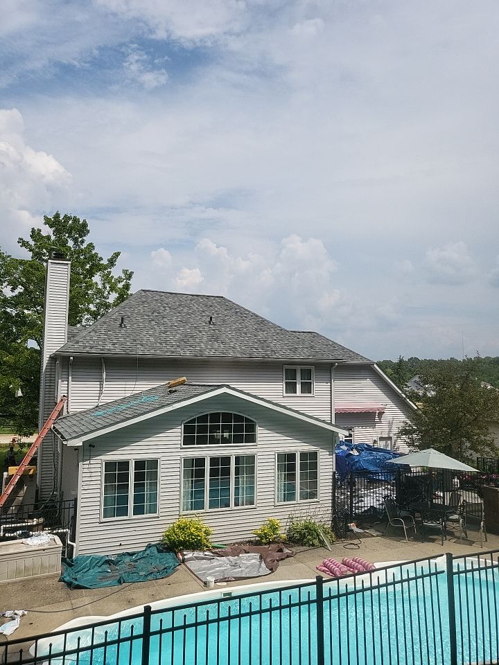 ATLAS PINNACLE COLOR: HEARTHSTONE by Eagle Eye Roofing