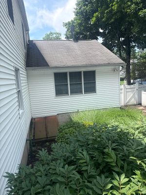 Gutter Cleaning in Pompton Plains, NJ — Gallo Bros job photo