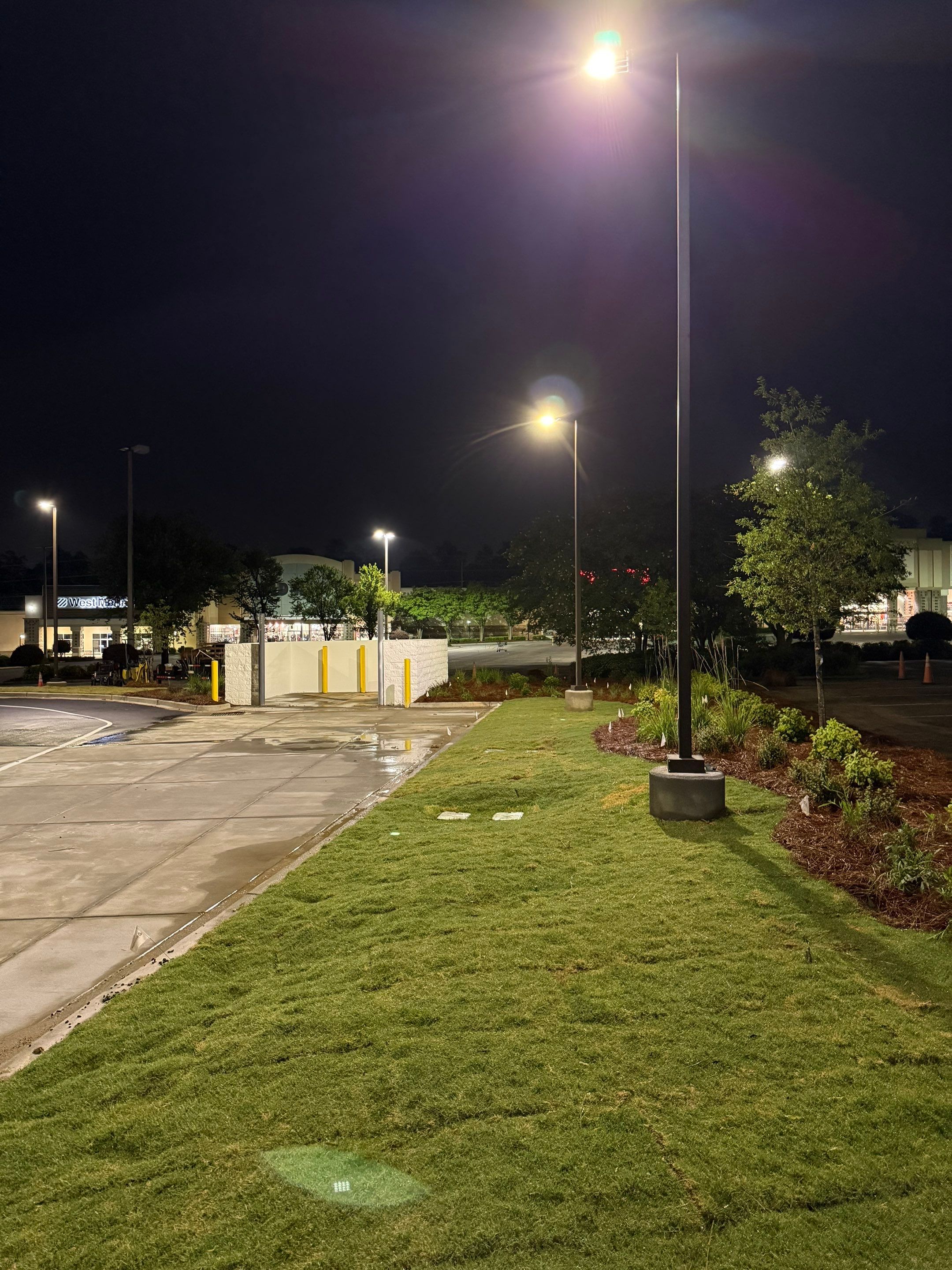 FTB Haribson Bank Project Columbia SC - (Commercial) by Carolina-Metro Landscape, Inc