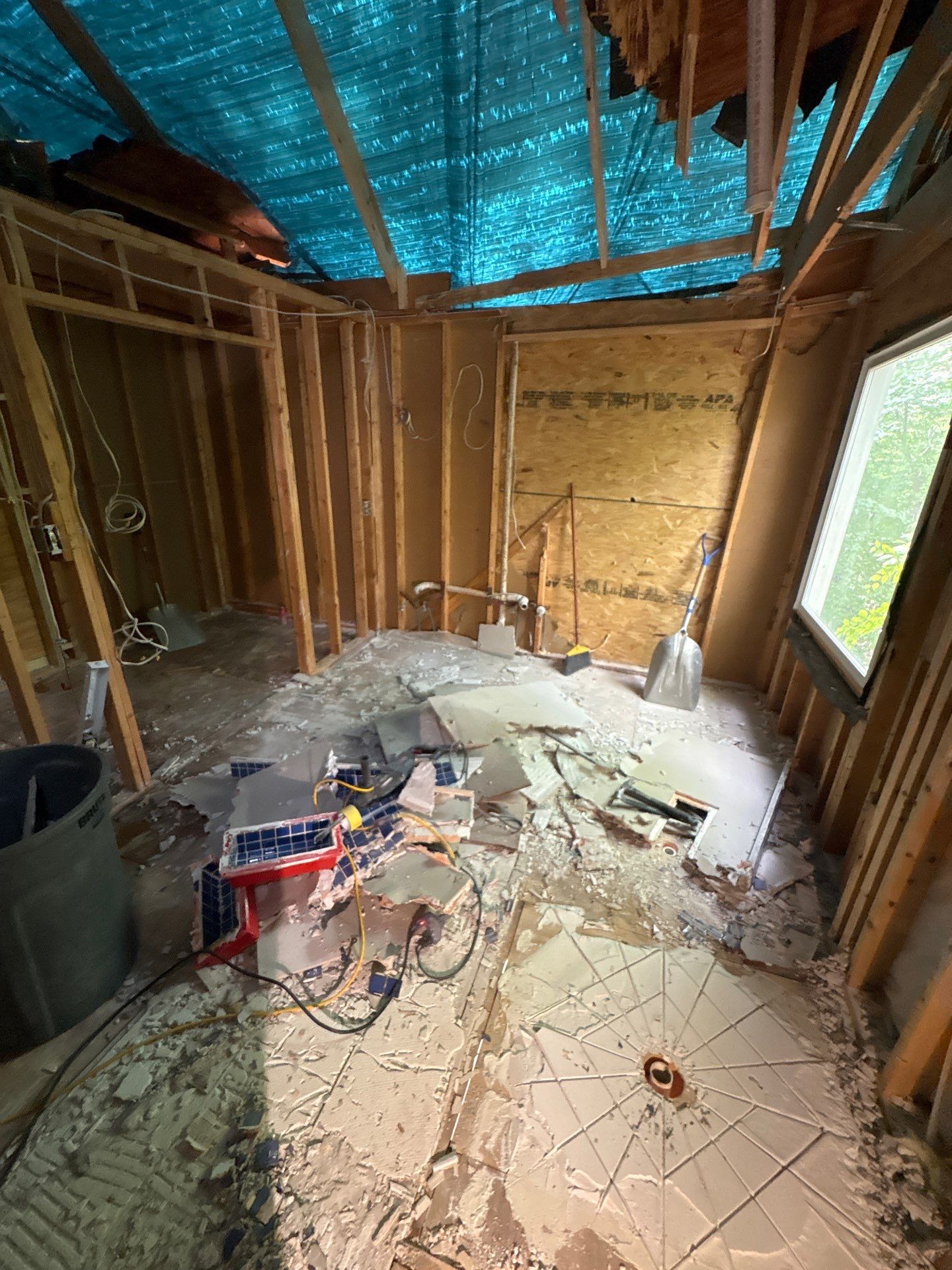 Storm Damage Mitigation and Structural Drying After Tree Impact in Raleigh by One Team Restoration