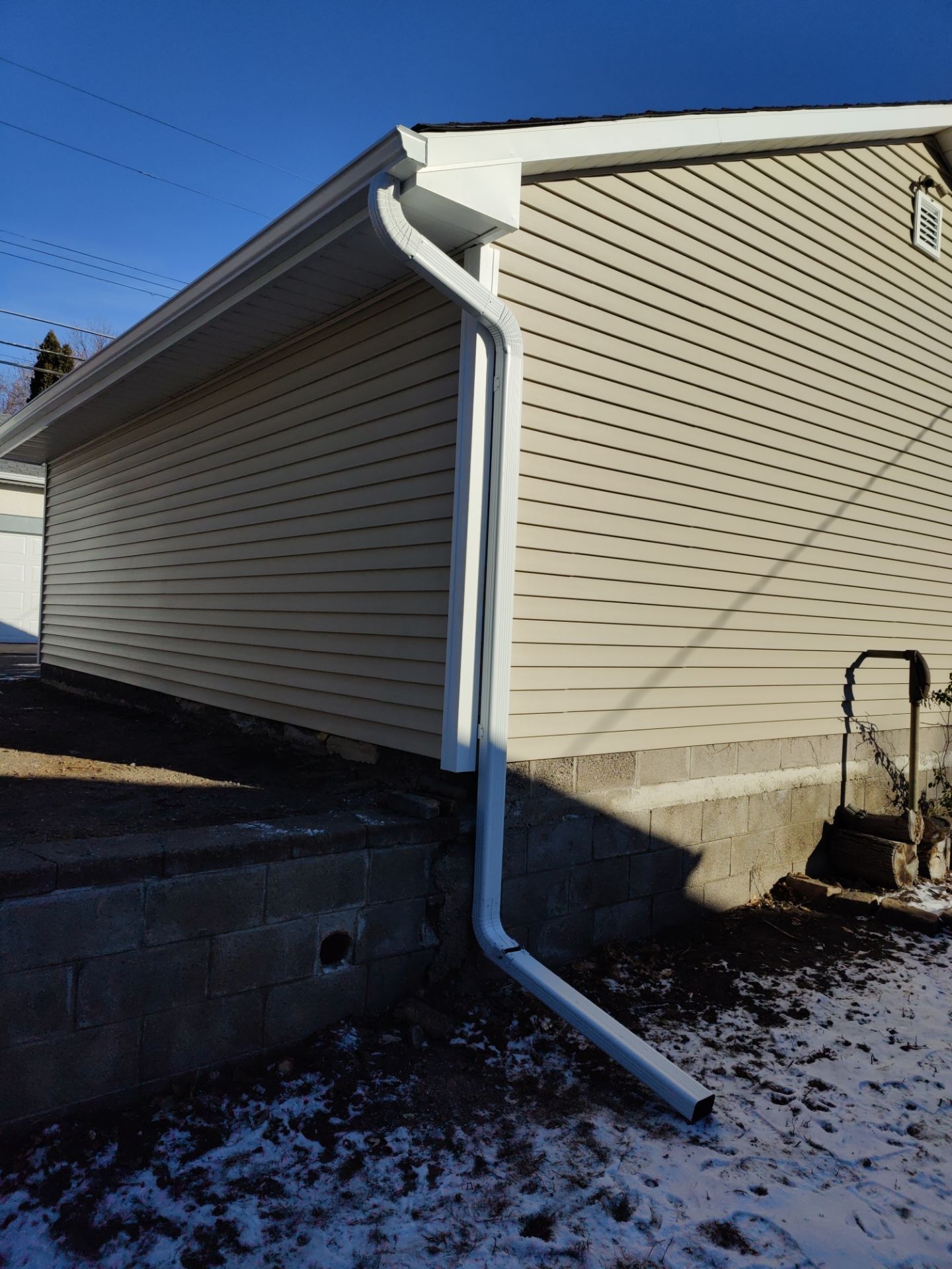 5" Gutters in St. Paul by Next Level Seamless Gutters / Exteriors Inc.