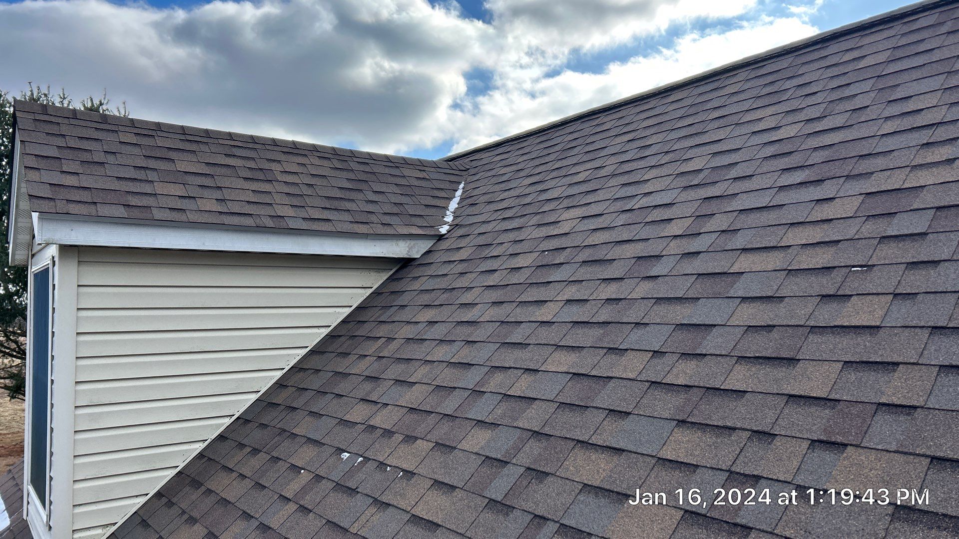 Residential Roofing Installation using Duration Series Shingles - Teak by RoofX 