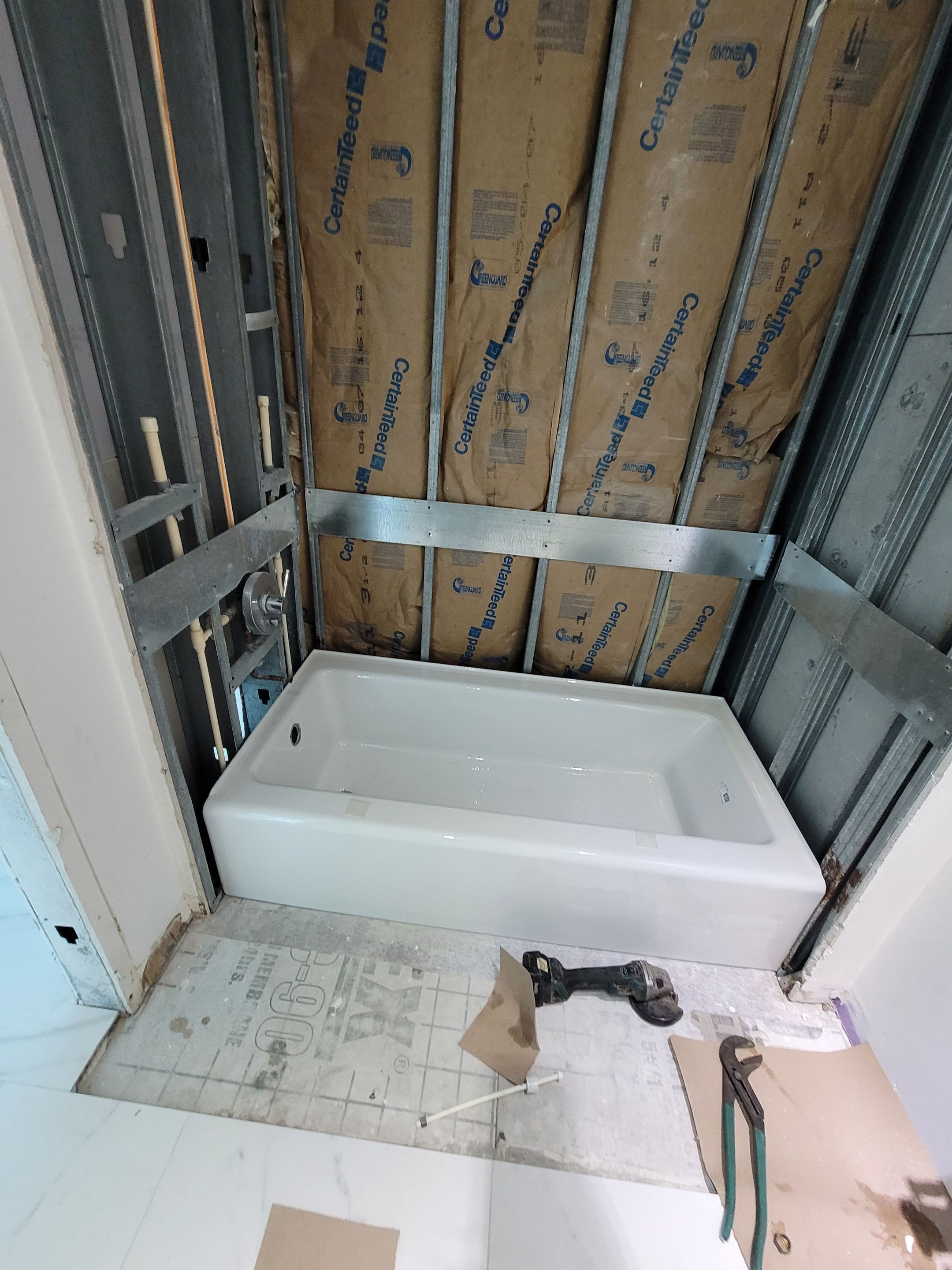 Modern High-Rise Interior Renovation and Custom Tile Installation in Miami by Picos Construction Engineering