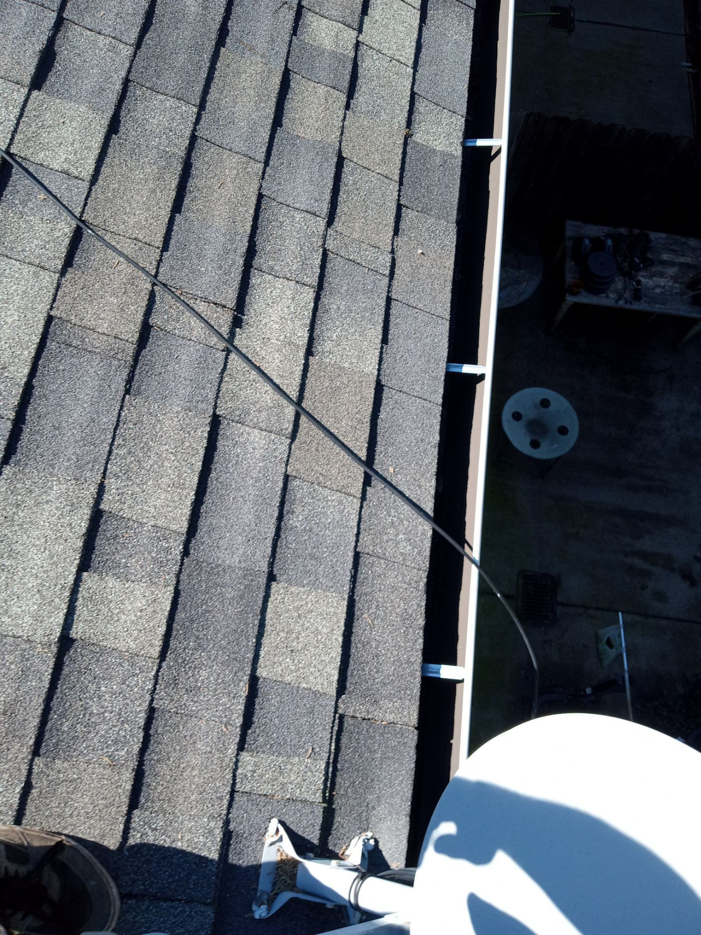 HOA gutter cleaning after photo.