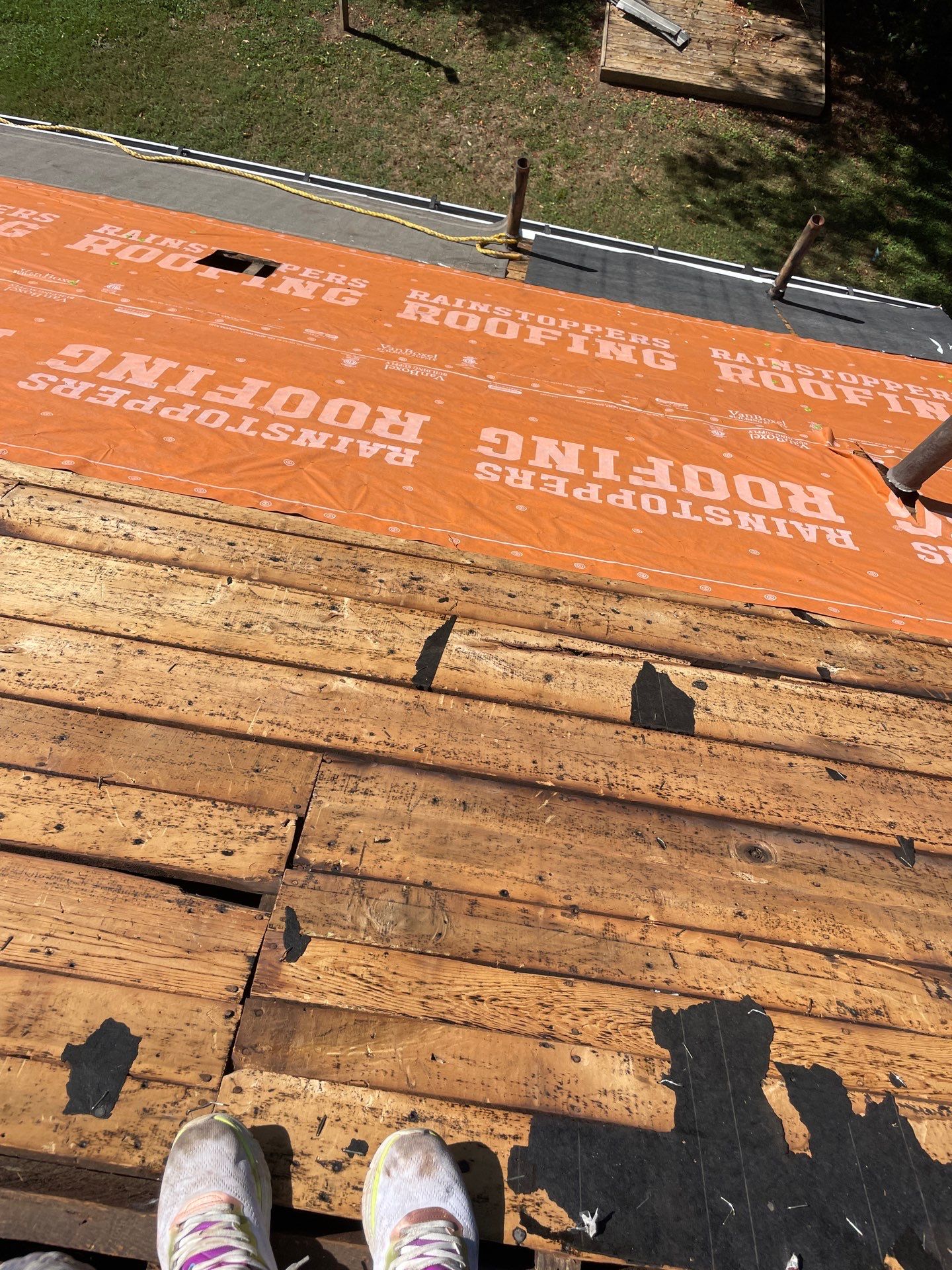 Residential Roofing Installation using GAF Timberline HDZ Weathered Wood by Rainstoppers Roofing