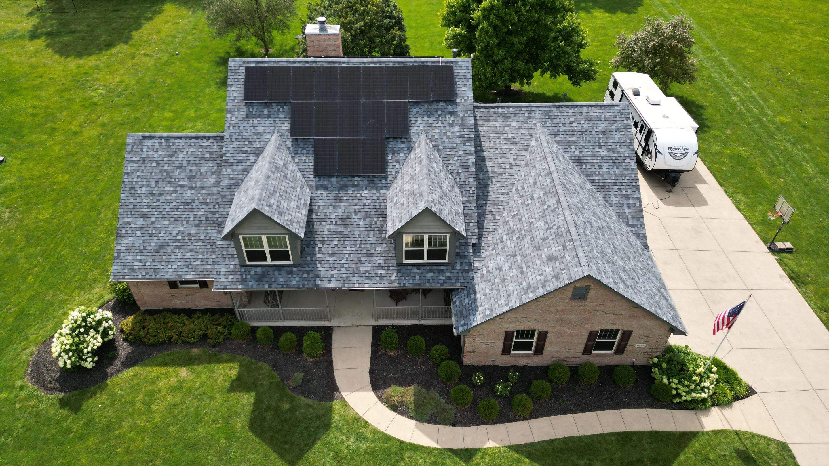 Owens Corning® Pacific Wave Duration® Shingles by WIW Enterprises Inc