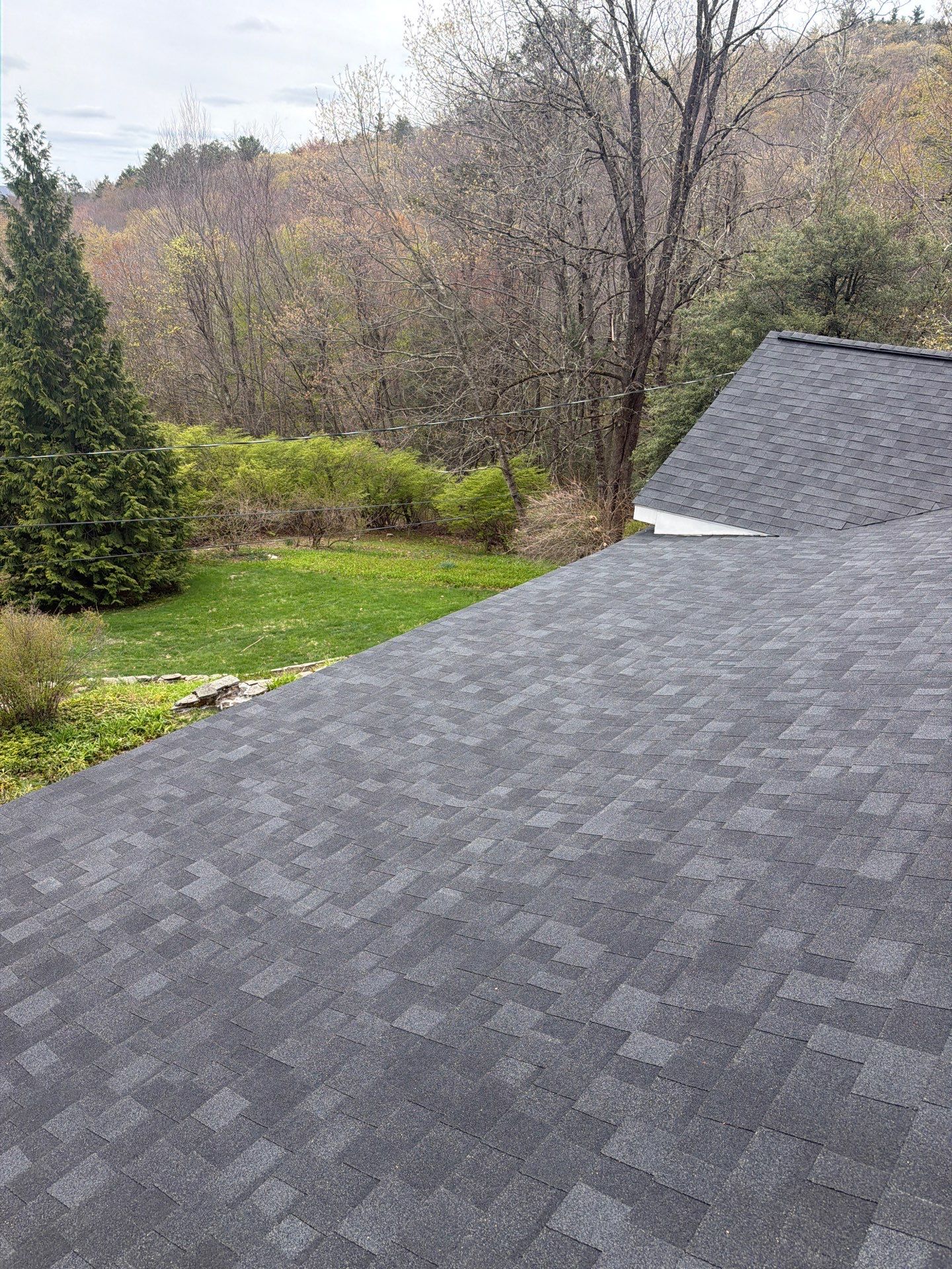 Owens Corning Duration: Onyx Black in East Hartland, Connecticut by Golden Shield Roofing