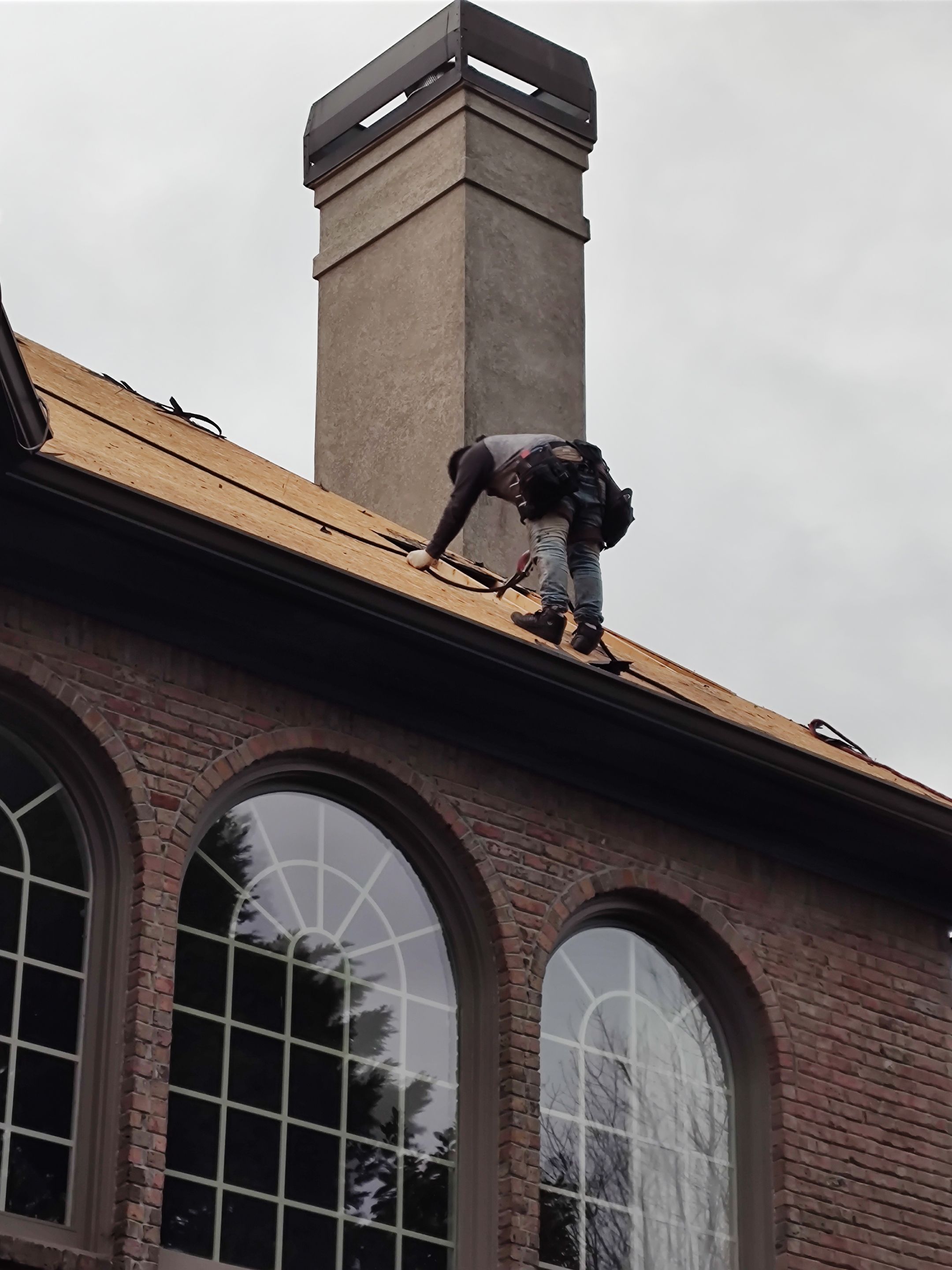 Top-Quality Williamsburg Gray Owens Corning Roof Installation in Roswell, Georgia by NBS Roofing by NBS Roofing, Inc.