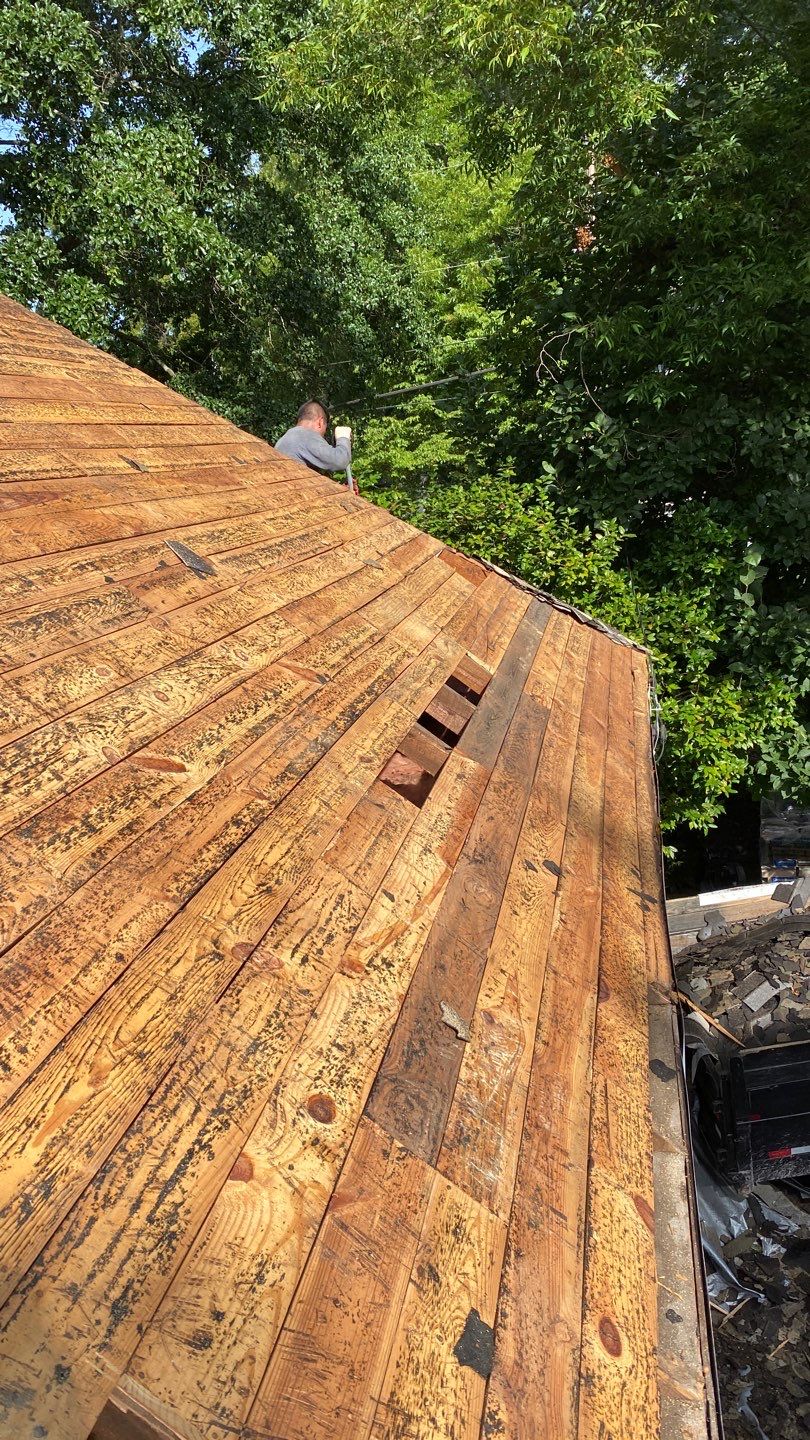 Residential Roofing Installation using CertainTeed Landmark by Deerfield Roofing LLC