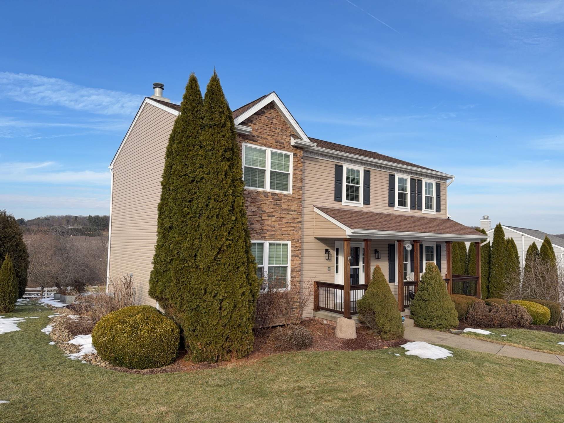 Provia Cedar Peaks Vinyl Siding in Cranberry TWP by Ideal Siding Pittsburgh