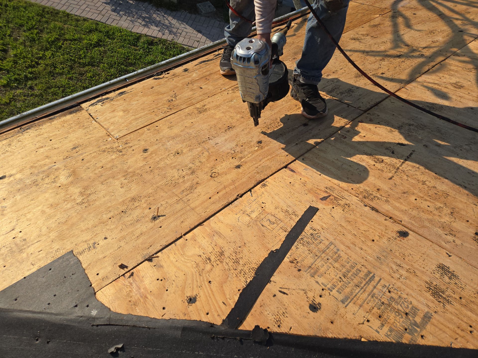 Project in Largo 33773 by Mitchell Roofing Company LLC 