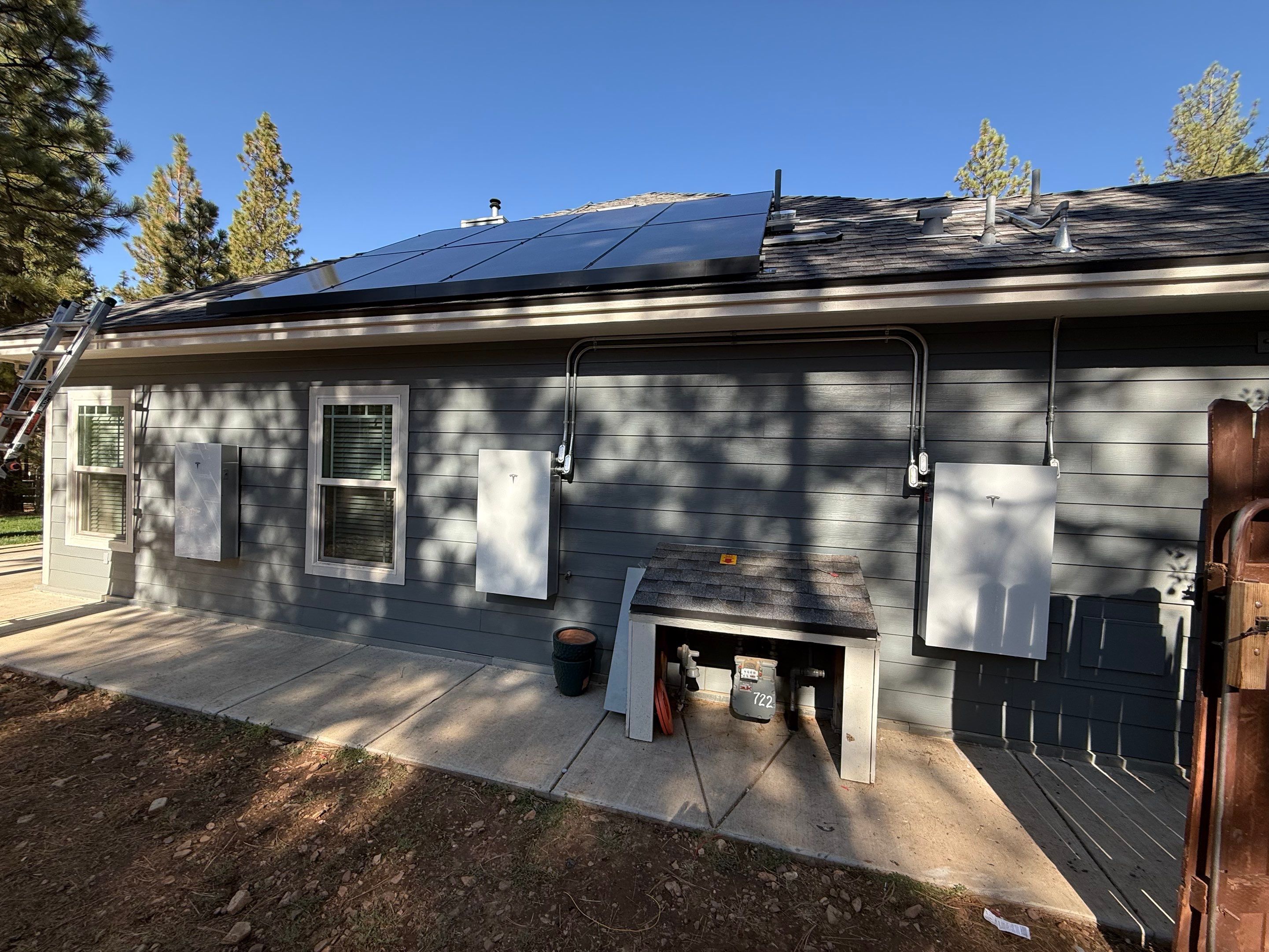 Residential Solar Array and Tesla Powerwall Installation in Big Bear by VIBE SOLAR