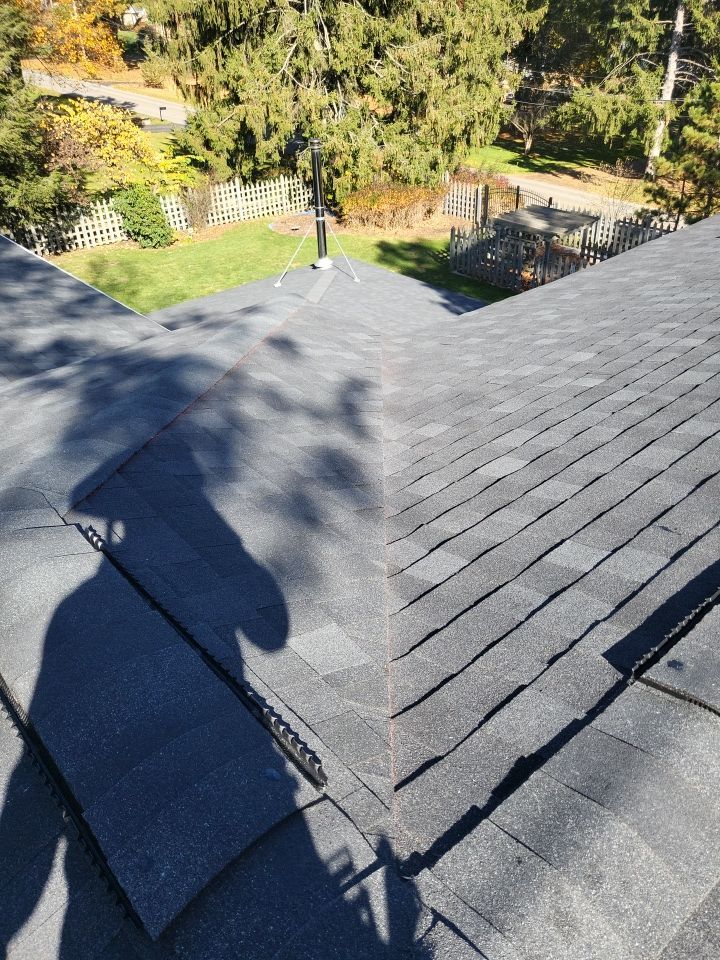 ATLAS PINNACLE COLOR: SCOTCHGARD BLACK SHADOW DRIP EDGE: WHITE by Eagle Eye Roofing