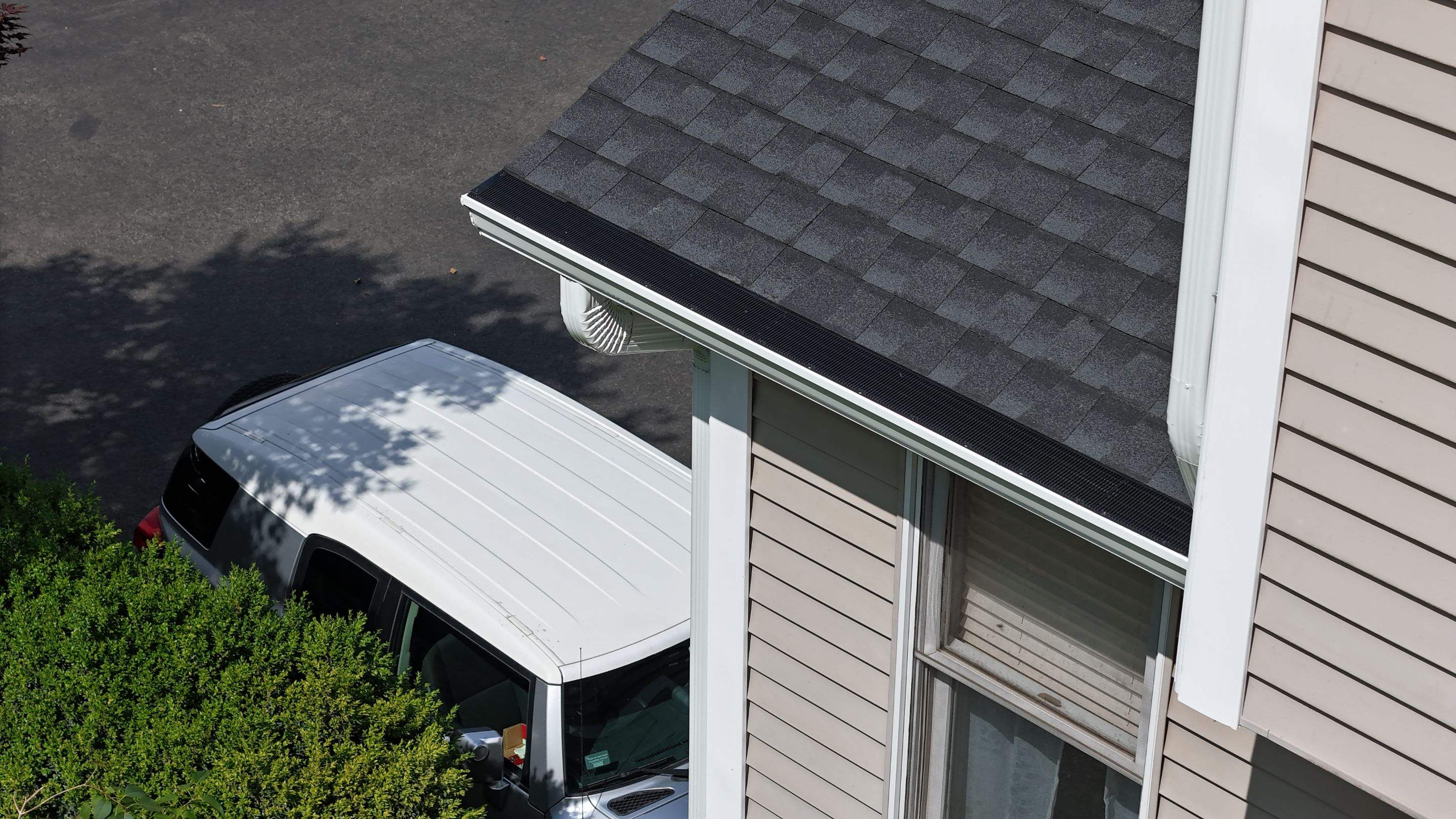 Architectural Roof & Gutter Replacement – Newtown, CT by Lecla Home Improvements and Roofing INC