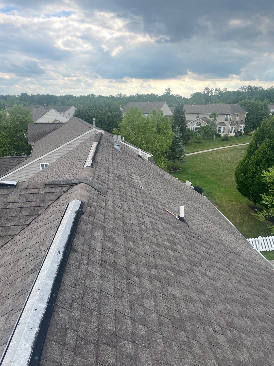 roof replacement using Onyx Black Durations by WIW Enterprises Inc