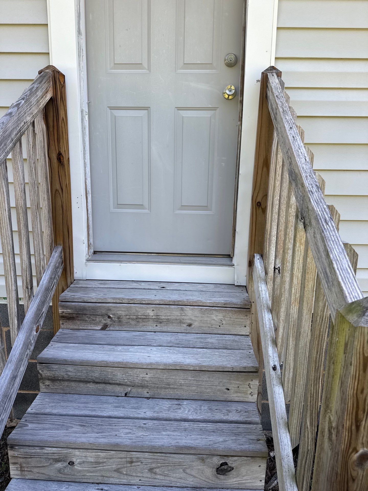 Deck using Wood Sealant by DuraSeal