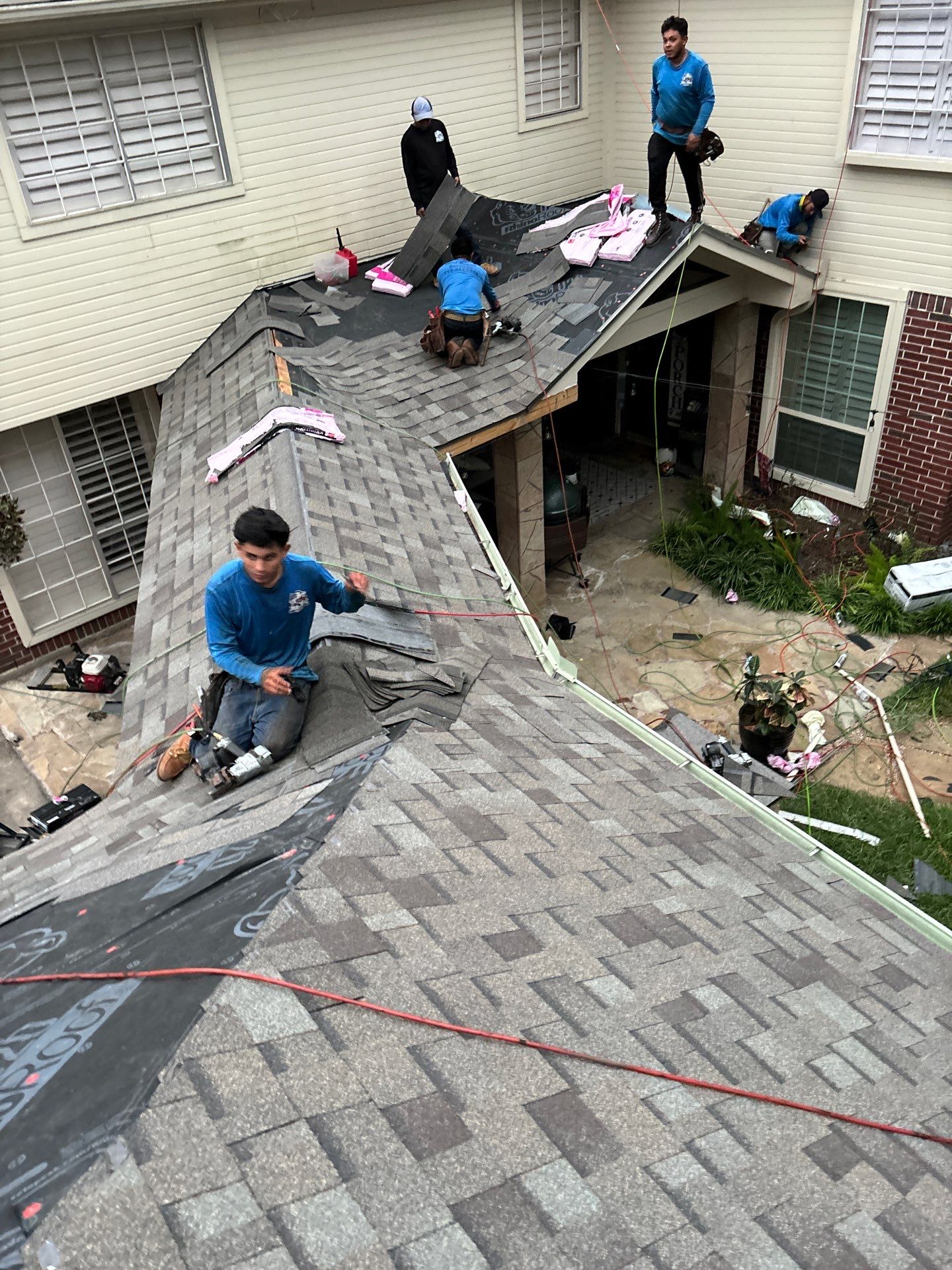 Residential Roofing Installation using Owen's Corning Duration (Lifetime) Shingles by Roof Repair Company