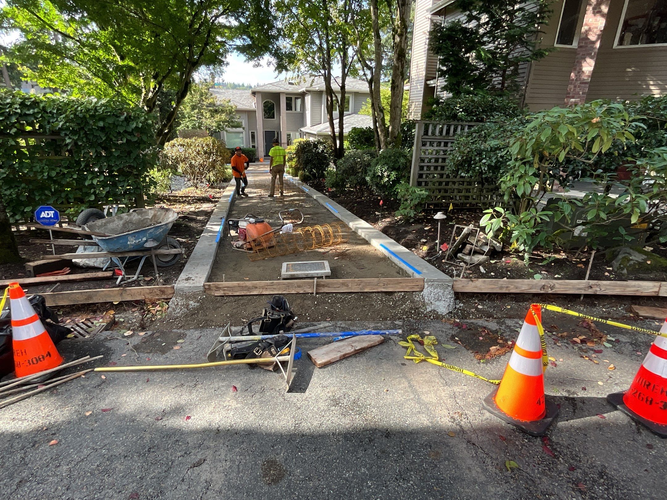Eggers | Aggregate Finish Driveway, Concrete Project  by Jireh Asphalt & Concrete Inc 