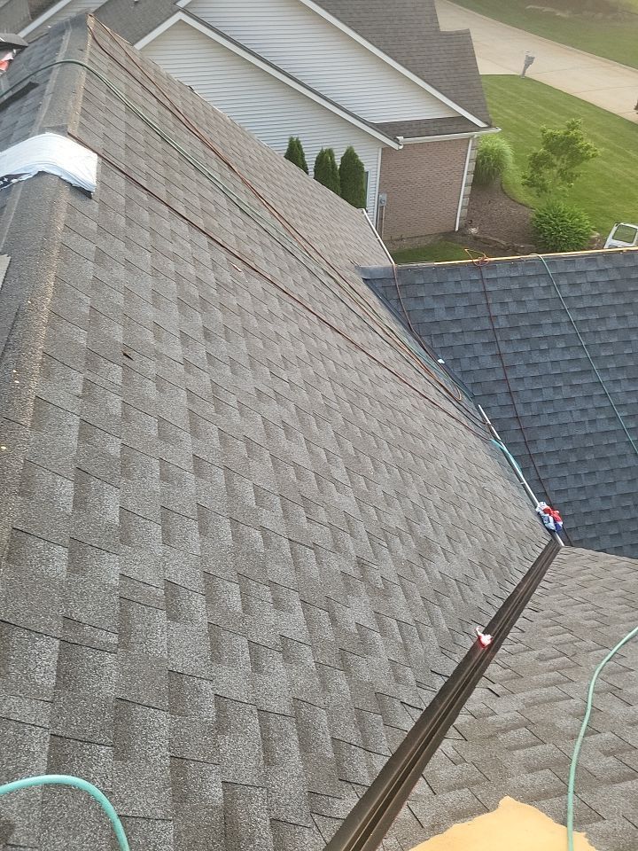 GAF Timberland Color: Pewter Gray by Eagle Eye Roofing