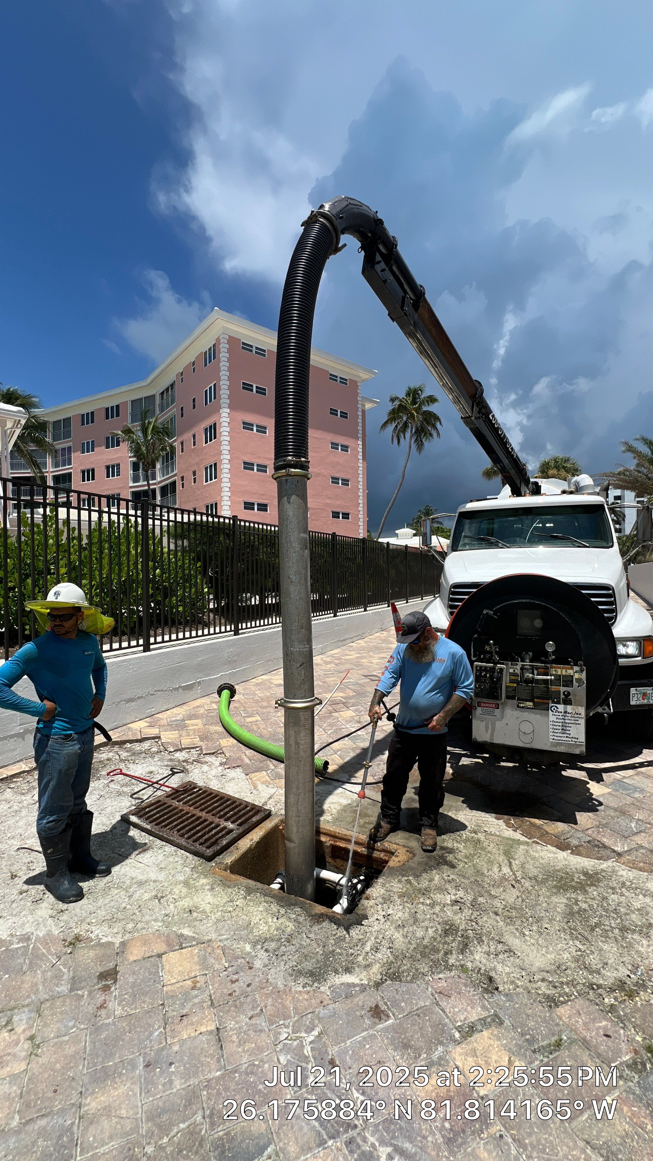 Naples Condo Complex Stormwater System Maintenance and Hurricane Cleanup by APS Power & Water