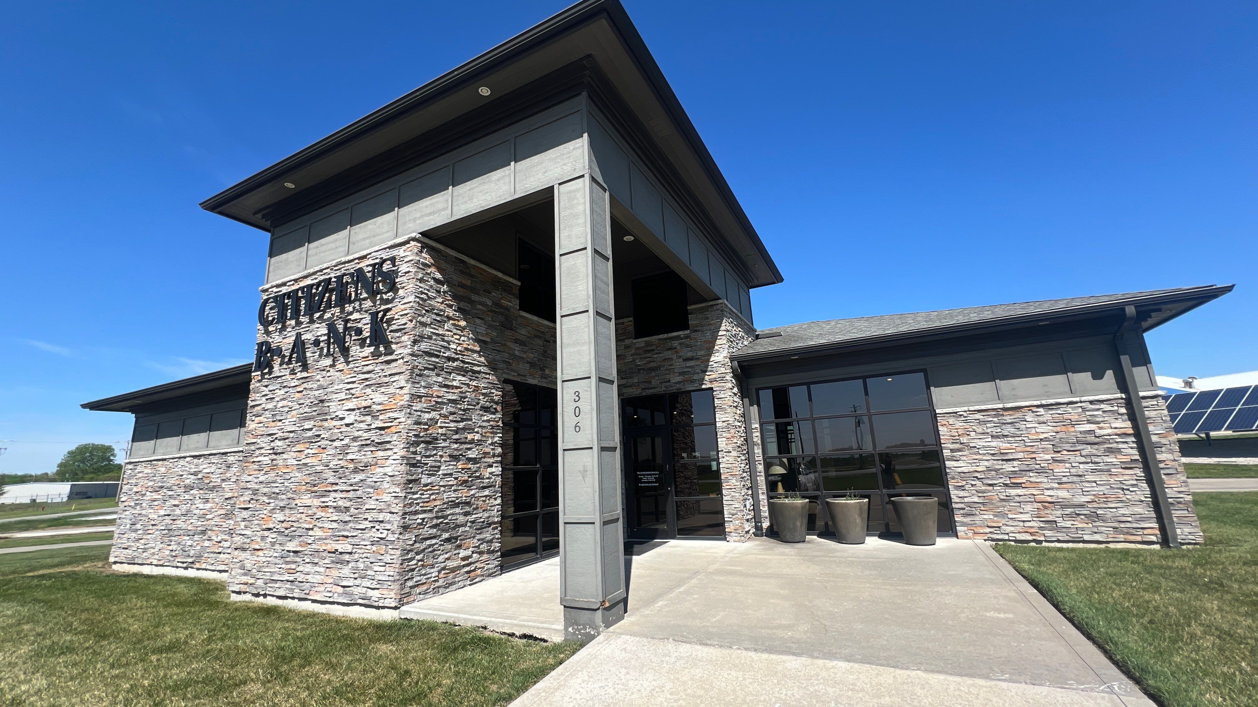 Professional Refresh: Exterior Transformation for a Cleveland Bank by Cougar Painting