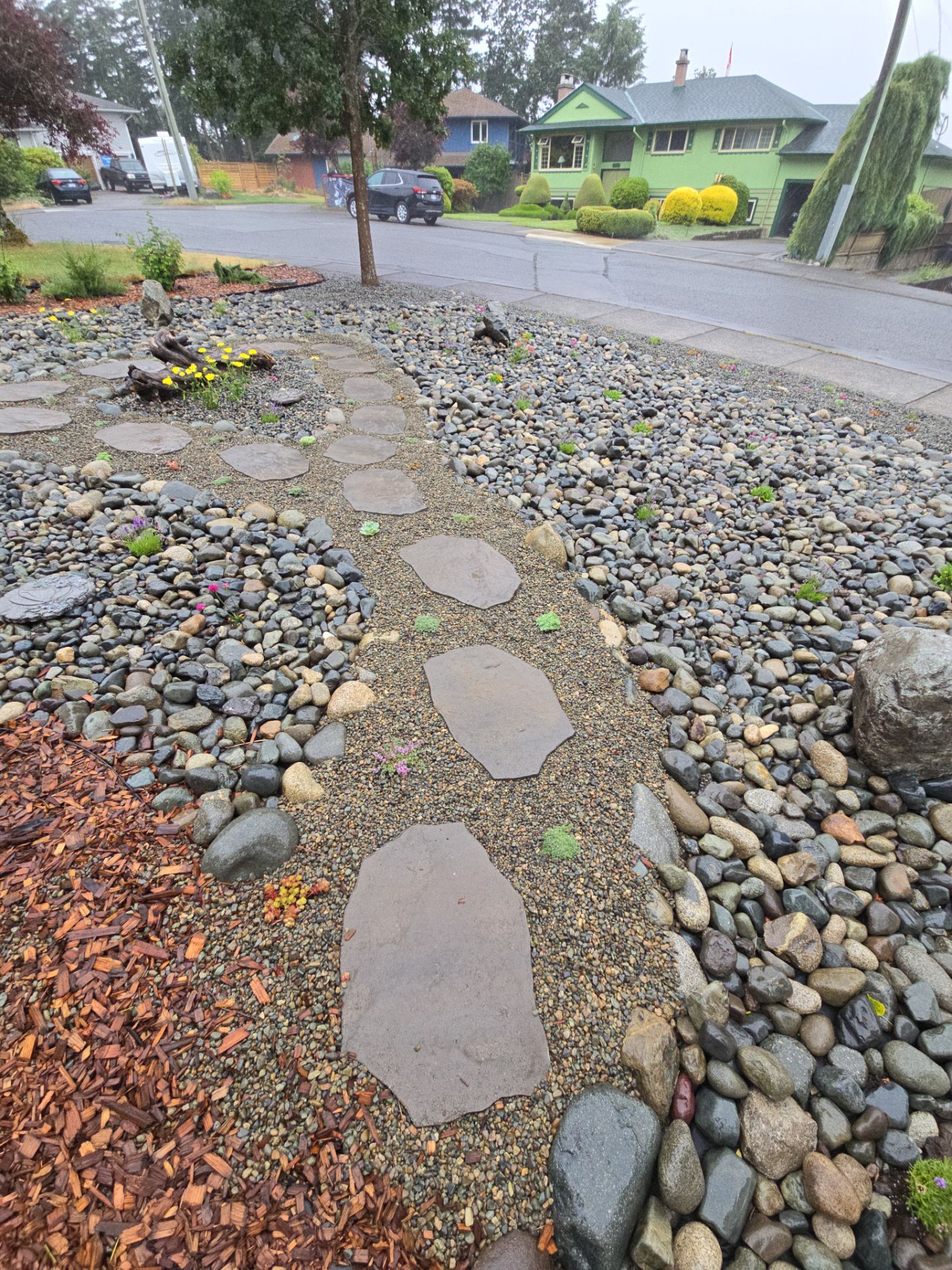 Front Yard Ecological Conversion – A West Coast-Inspired Low-Maintenance Oasis by Habanero Garden and Exterior Care