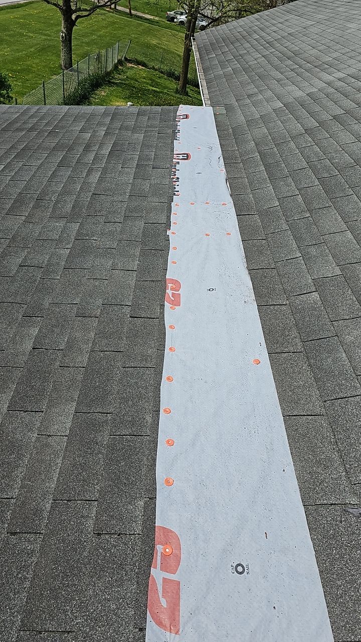 ATLAS PINNACLE HP W/SCOTCHGARD COLOR: BLACK SHADOW by Eagle Eye Roofing