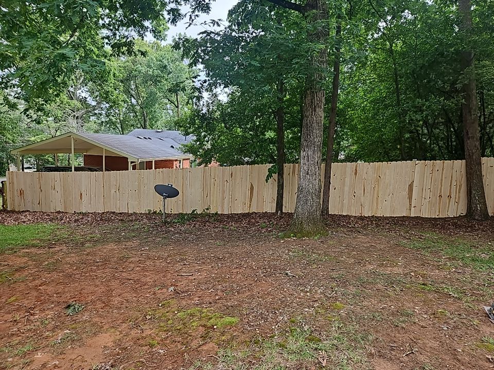 Royal Knoll Lane - Fence Installation  by Pillar and Pine