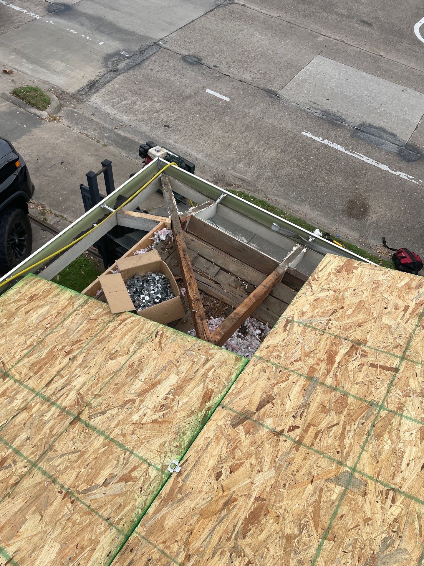 Roof Replacement Houston by Roof Repair Company