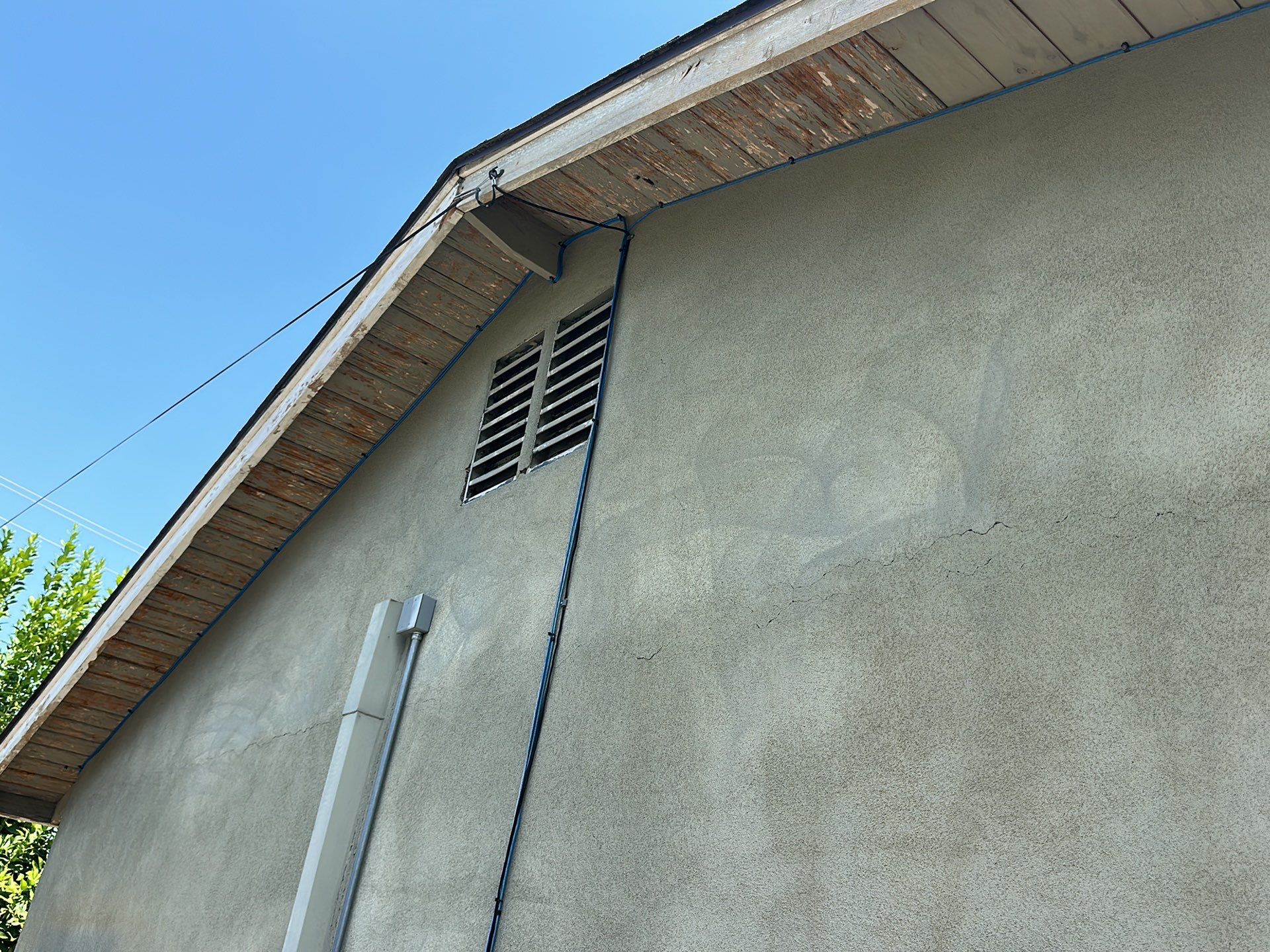 Exterior House Painting - Phoenix by Crash of Rhinos Painting & Garage Floors