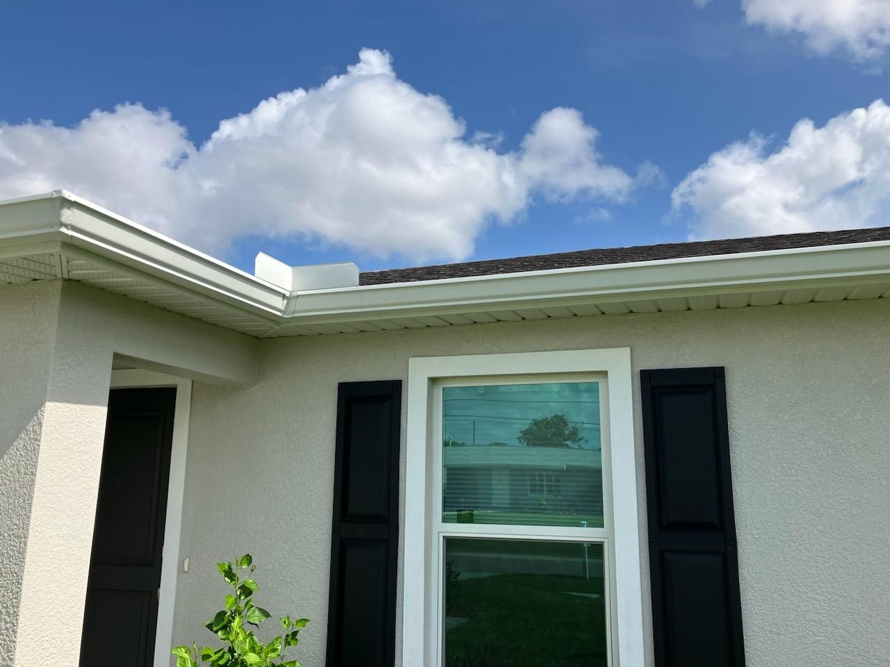 6-Inch Seamless Aluminum Gutters in Cape Coral FL by Gutter Professors