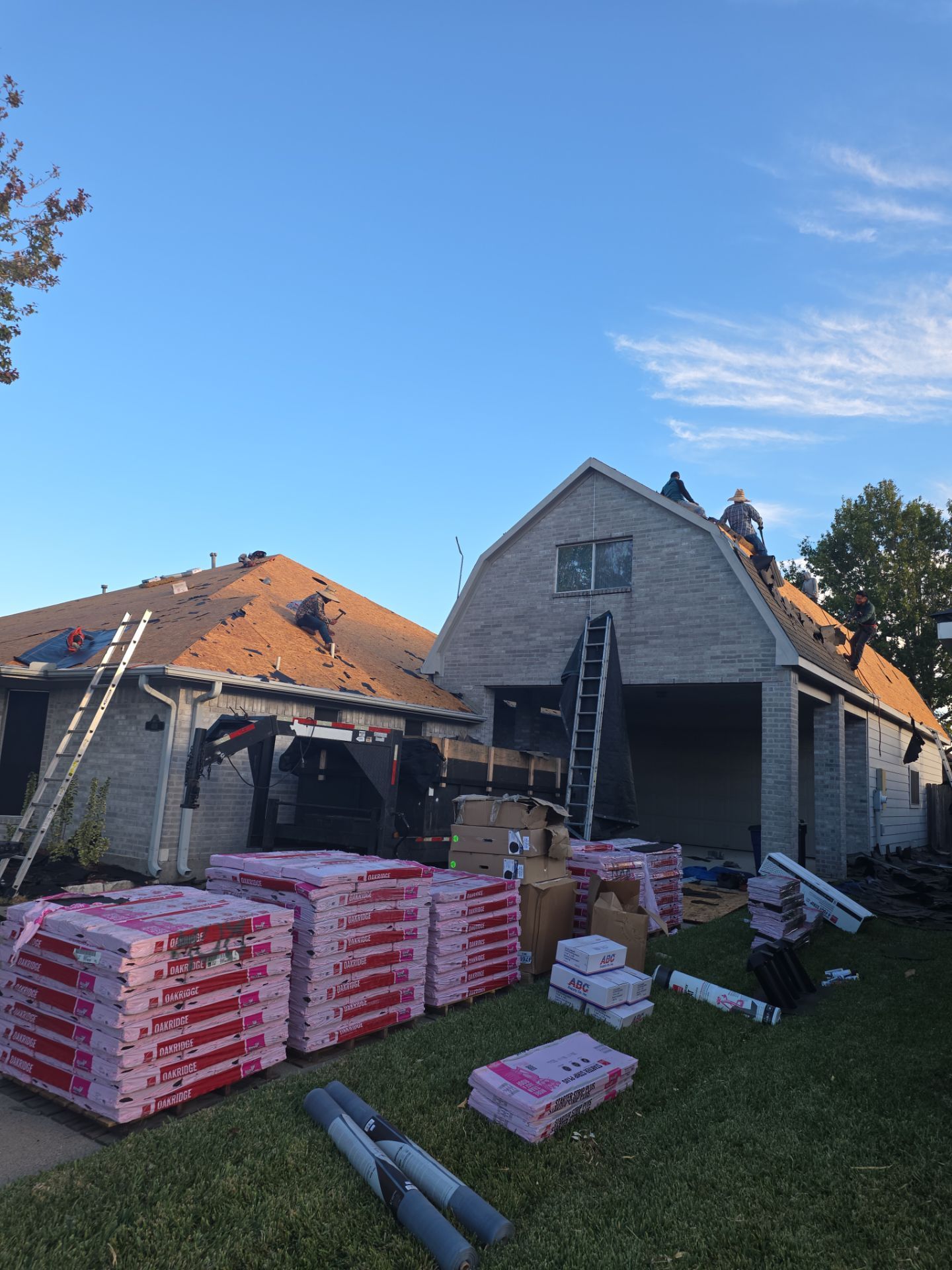 Residential Roof Replacement using OWENS CORNING OAKRIDGE by Elite Roofing LLC