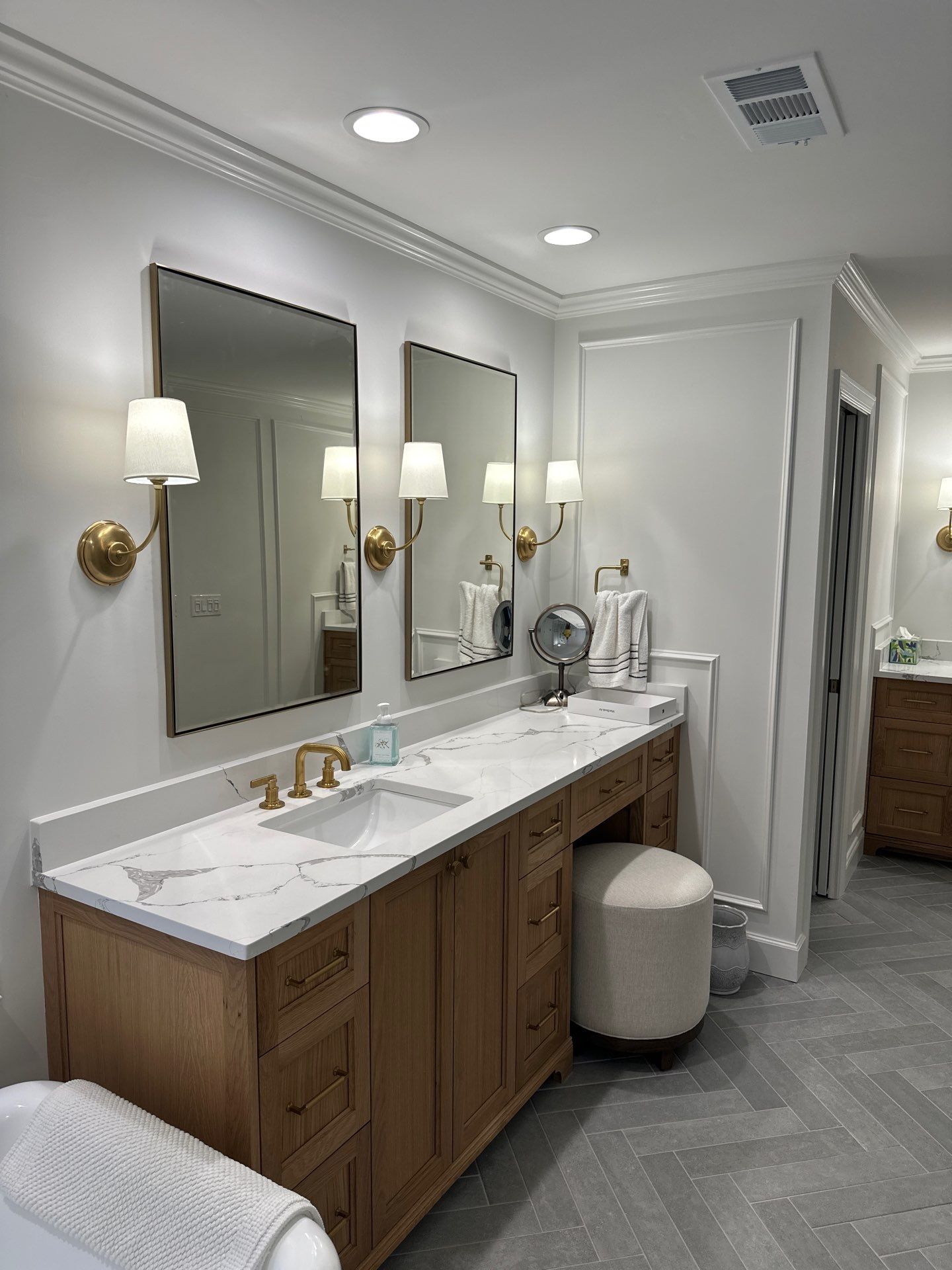 Master bathroom renovation by Prudencio