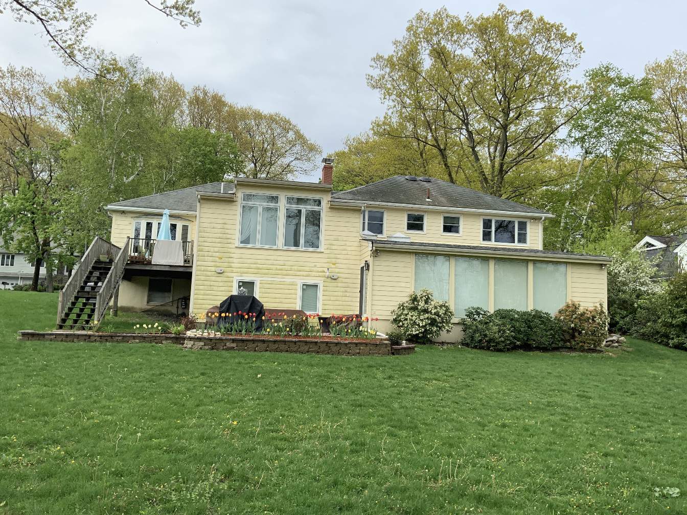 Siding Installation using Everlast Composite Siding by UBrothers Construction