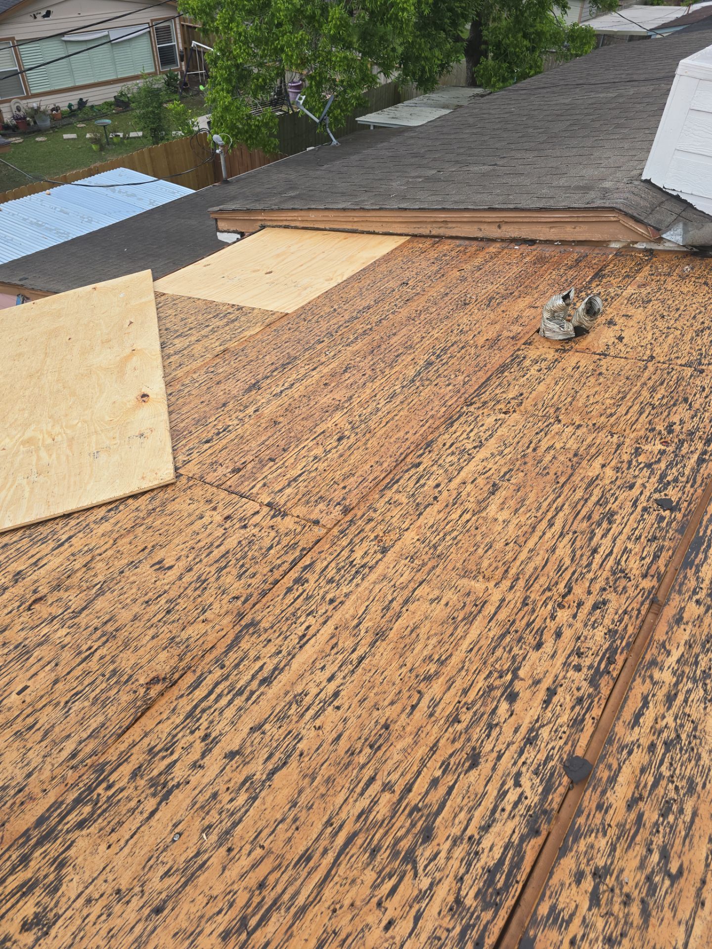 Roof Replacement Houston by Roof Repair Company