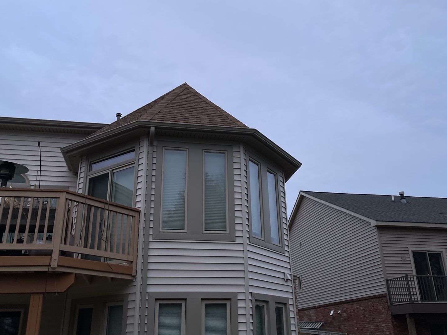 Siding Replacement using CertainTeed Restoration Classic D5 by 180 Contractors