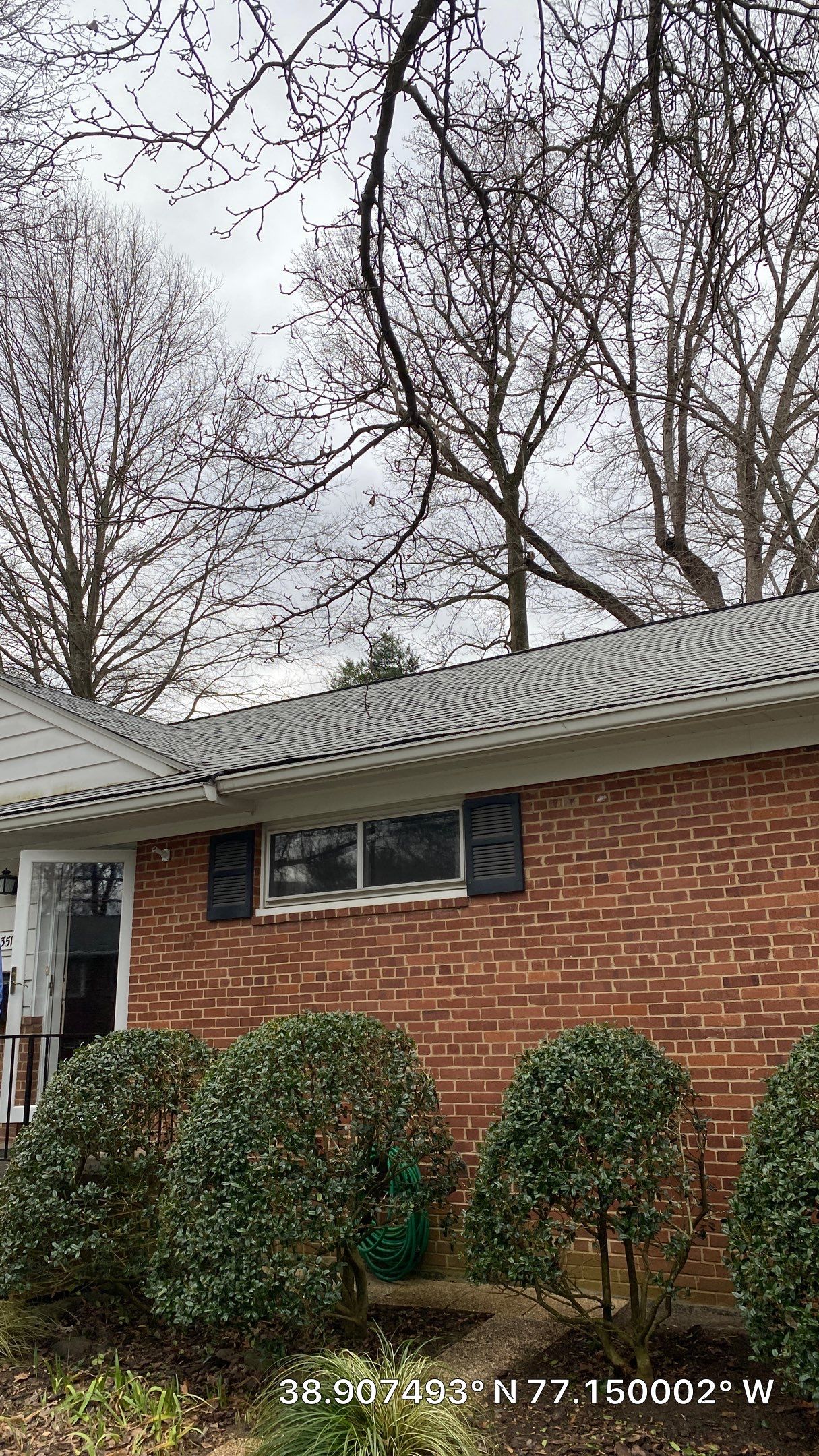Arlington: CertainTeed Landmark Designer Shingles in Cobblestone Gray by RM Banning, Inc.