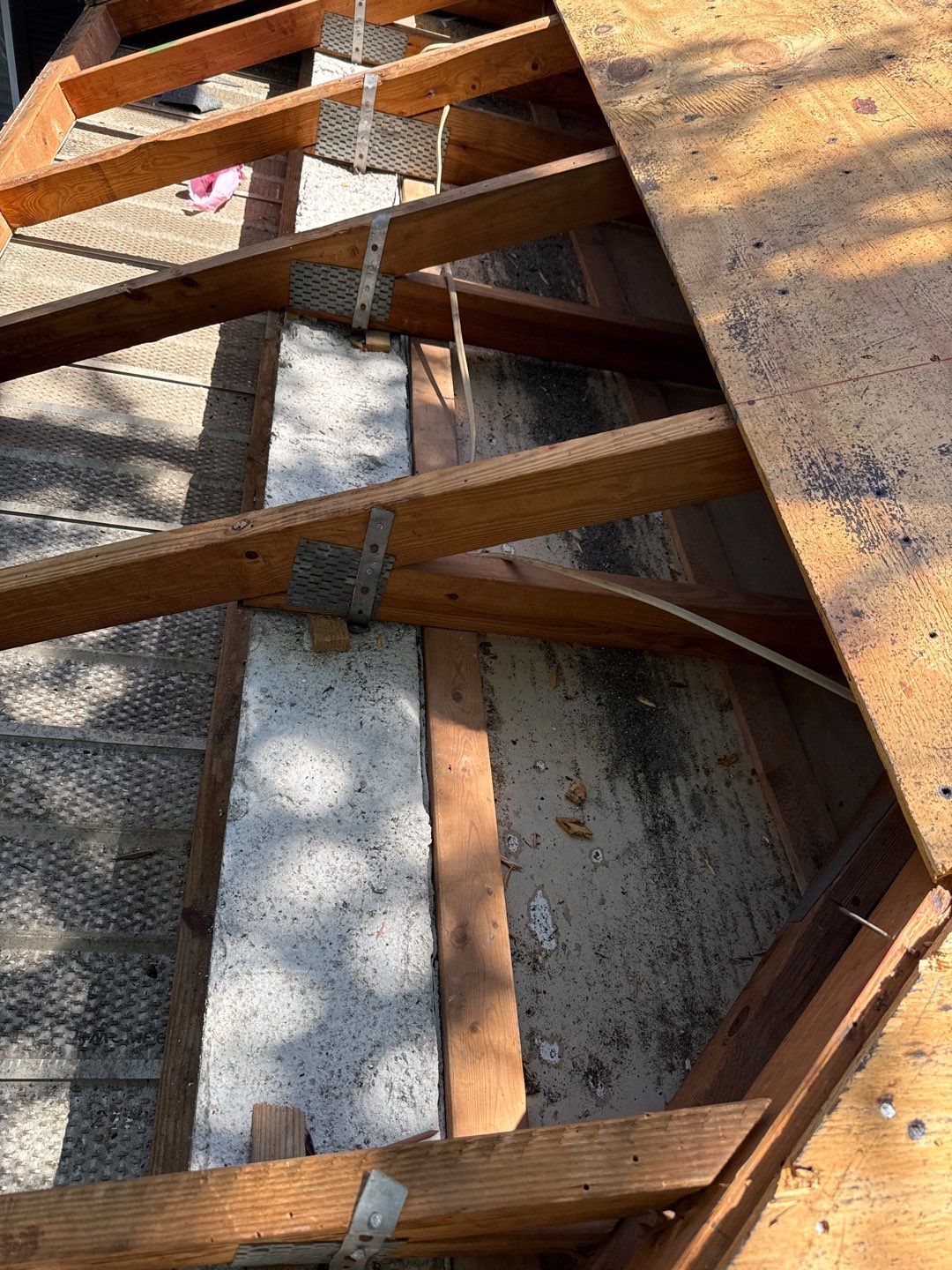 Project in St. Petersburg 33702 by Mitchell Roofing Company LLC 