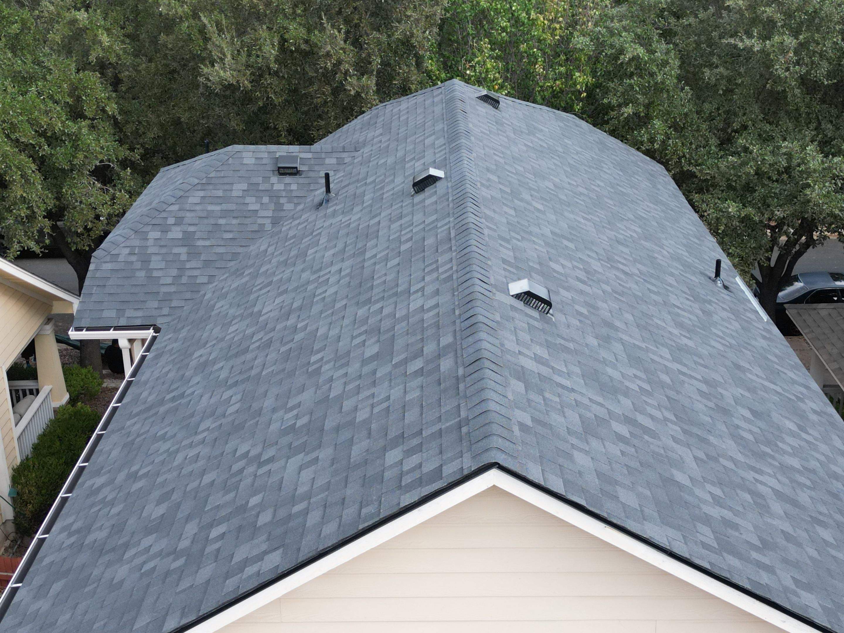 Onyx Black - TruDefinition Duration by RoofsOnly.com