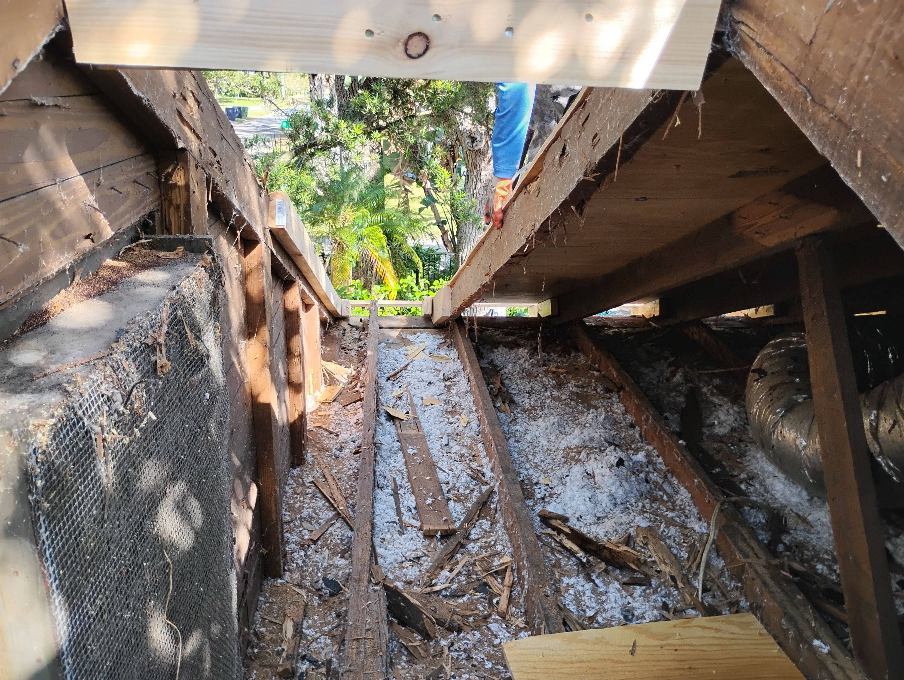 Weathered Wood Shingles by Reimagine Roofing