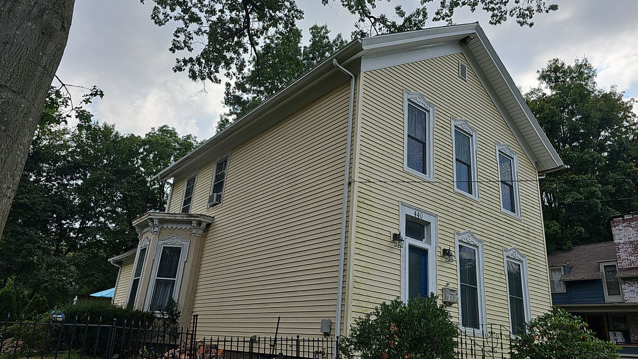 ATLAS PINNACLE COLOR: BLACK SHADOW DRIP EDGE: BLACK by Eagle Eye Roofing