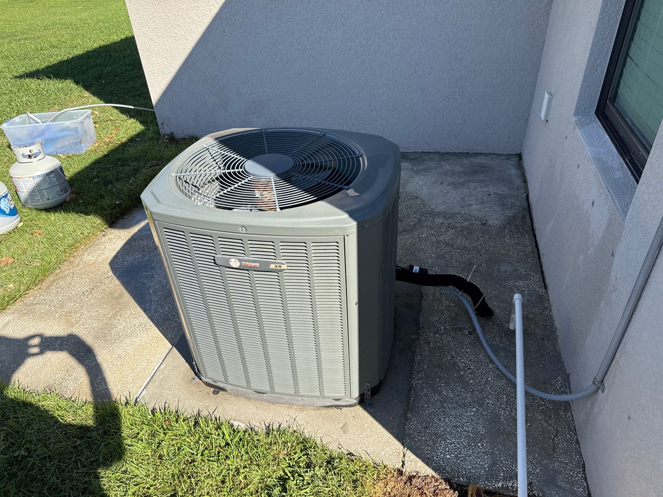 Comprehensive Concrete and Vinyl Fence Cleaning in Willow Walk Community, Palmetto, FL by Sunshine AquaWash
