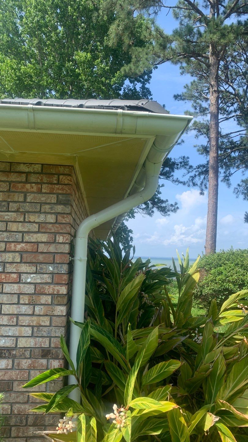 Soffit and Fascia Installation using Vented Vinyl Soffit by Gutter Professors