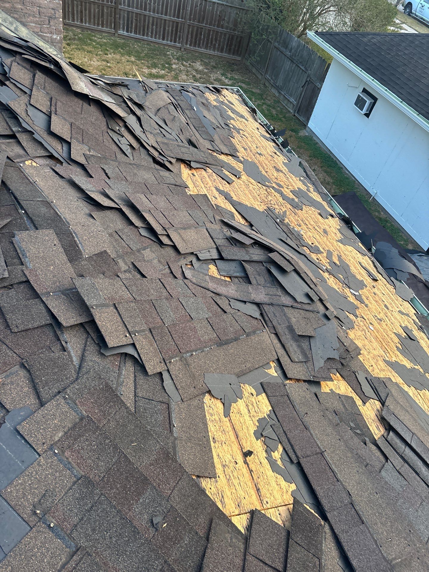 Residential Roofing Installation using Owen's Corning Duration (Lifetime) Shingles by Roof Repair Company