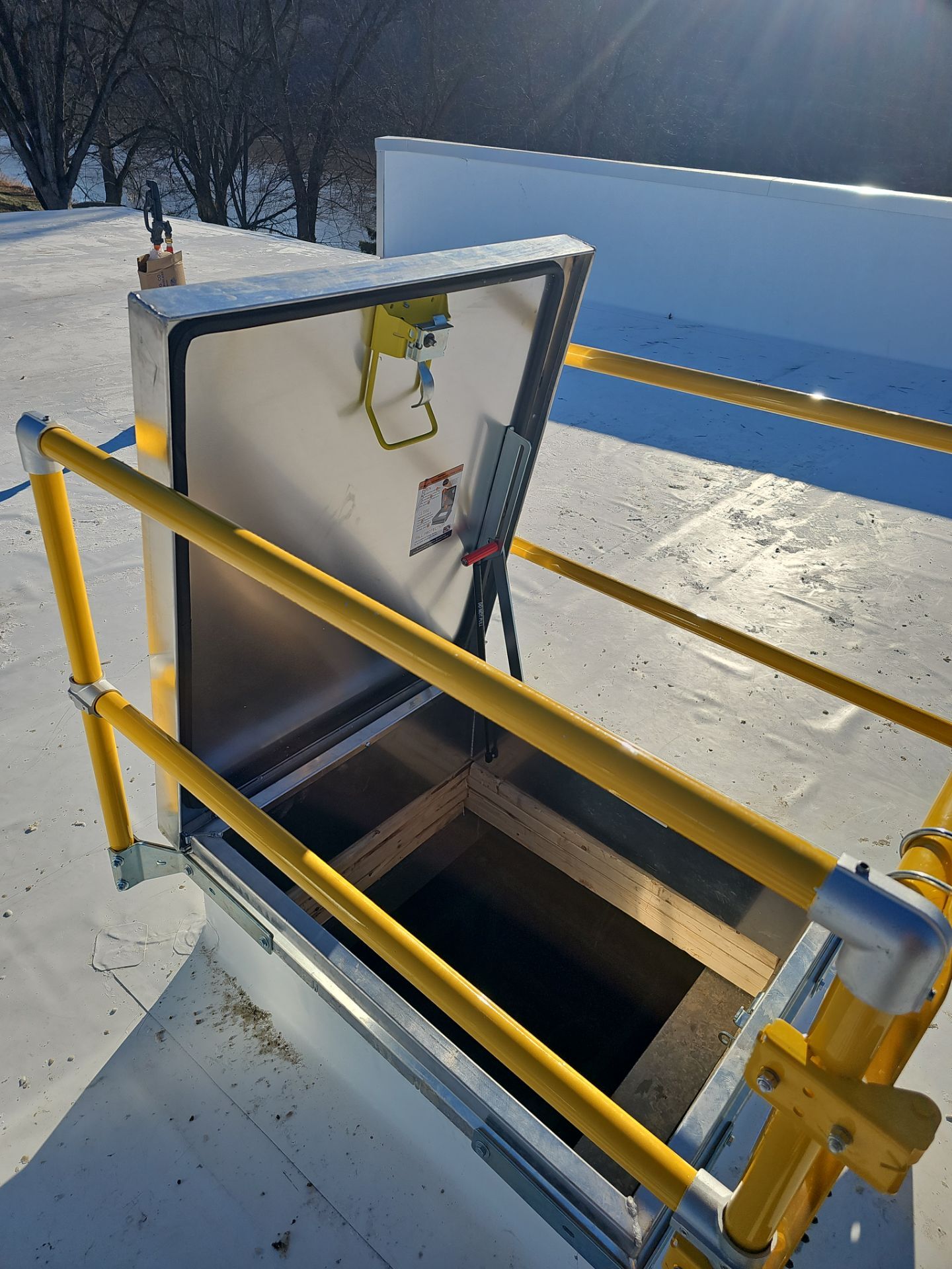 Commercial Roofing Installation using Insulated roof and wall panels by Nitro Roofing and Construction