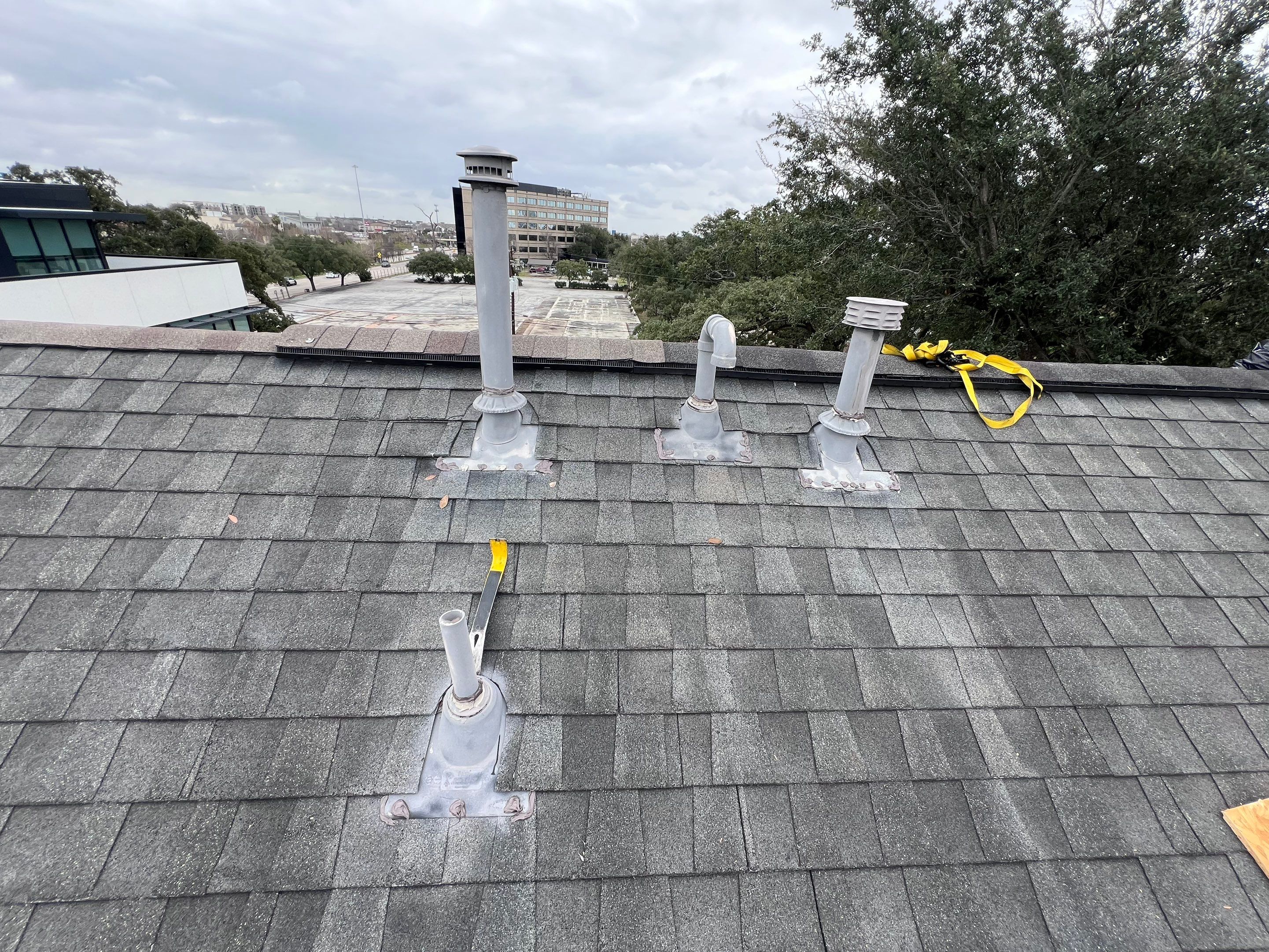 Hail Damage using Owen's Corning Duration (Lifetime) Shingles by Roof Repair Company