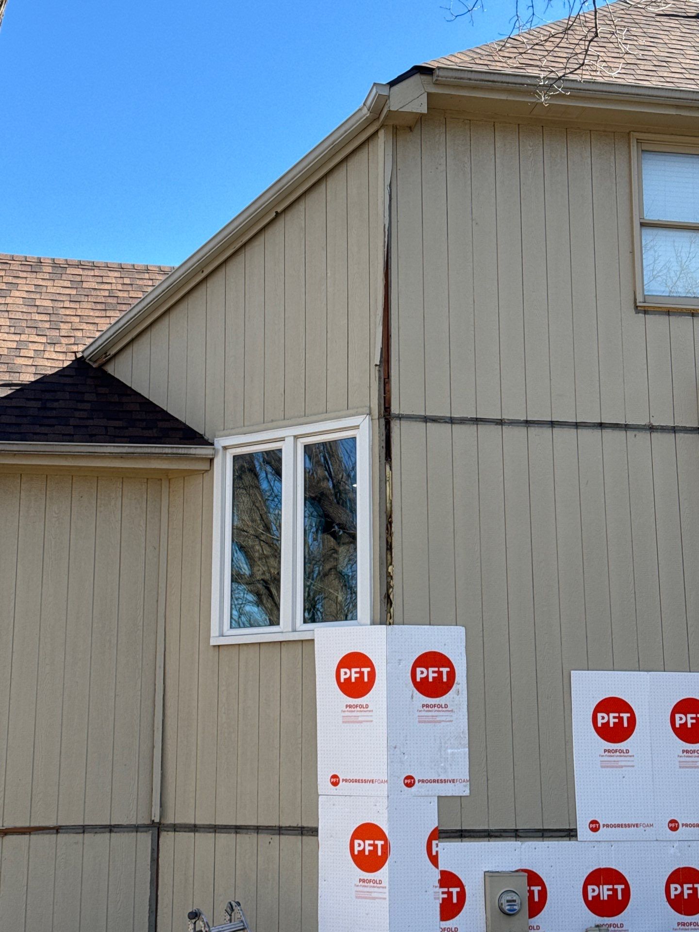 Siding Installation using Clay Market Square by EEC Windows, Siding & Roofing