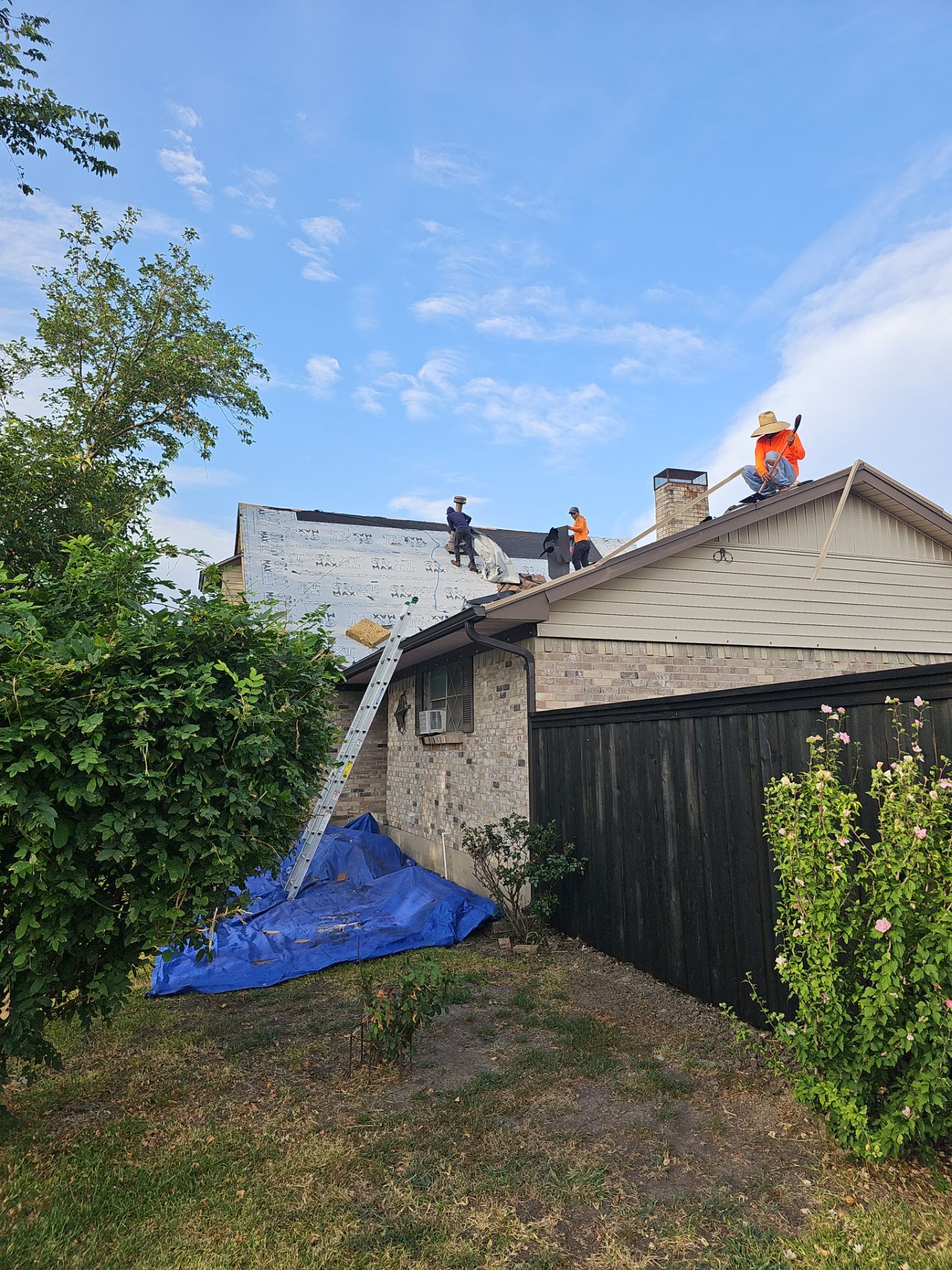 Residential Roofing Installation using Atlas Pinnacle by Lighthouse Contractors